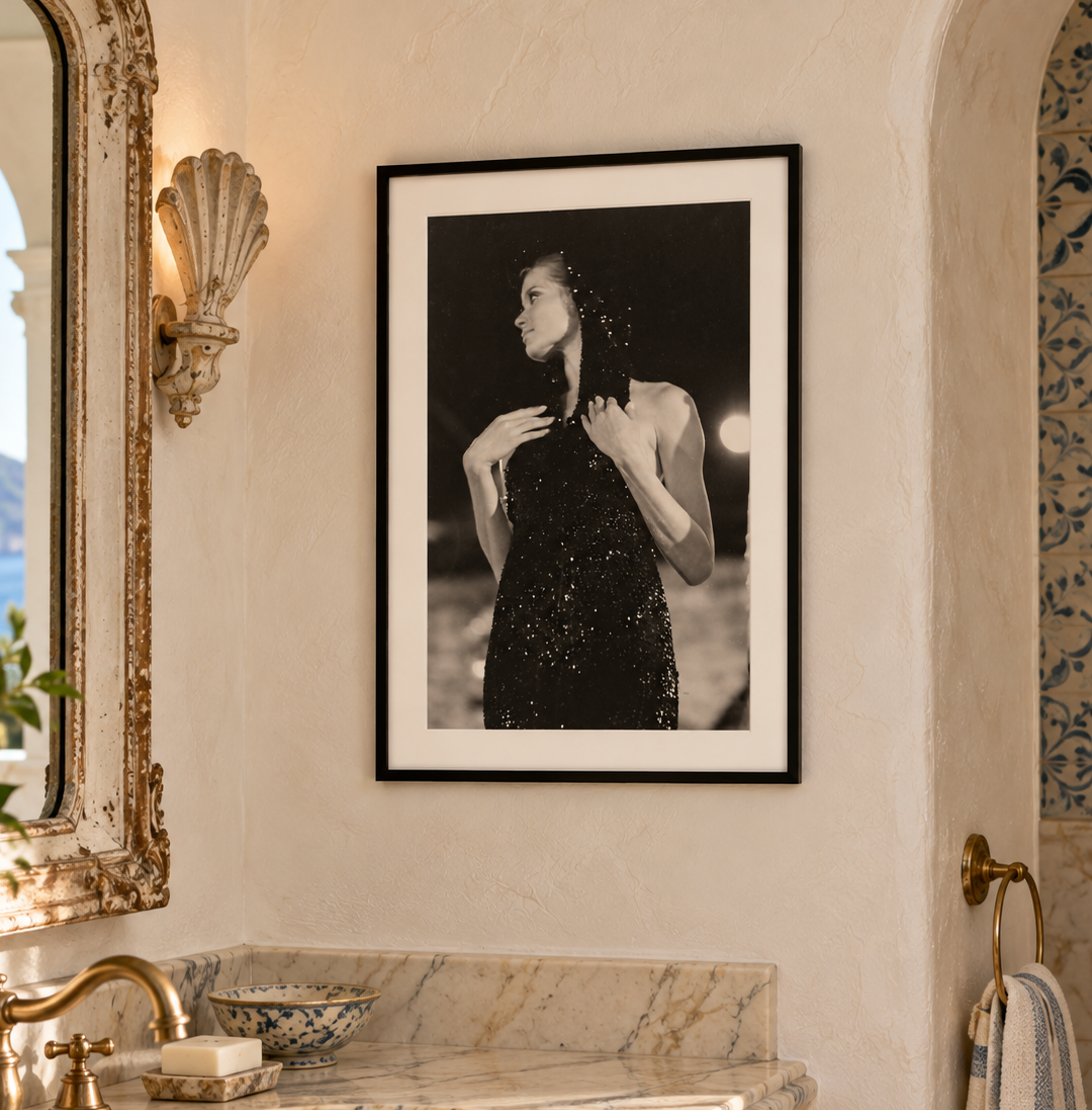 SequinsV_16x24black.png