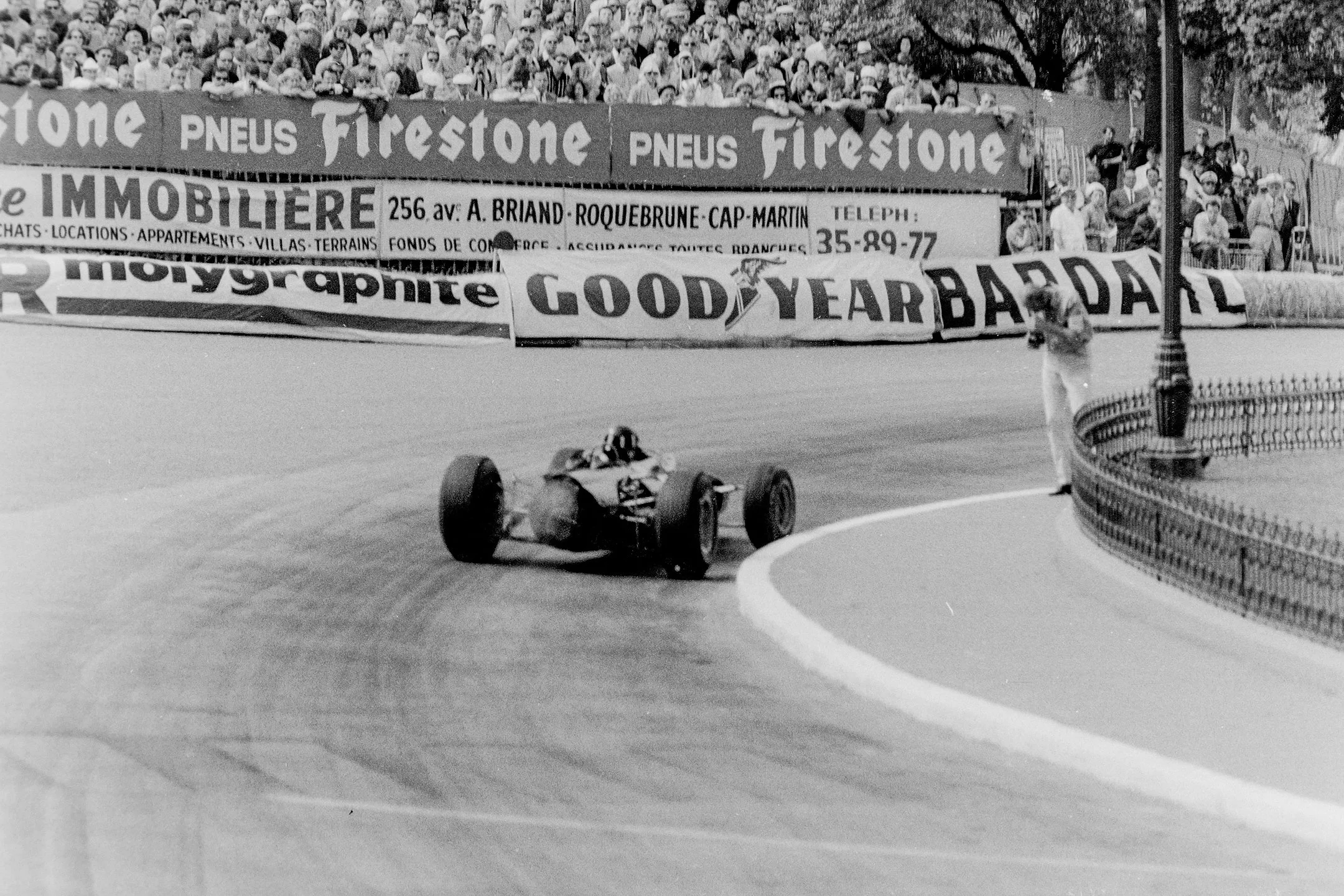 Hugging the Line, Monaco