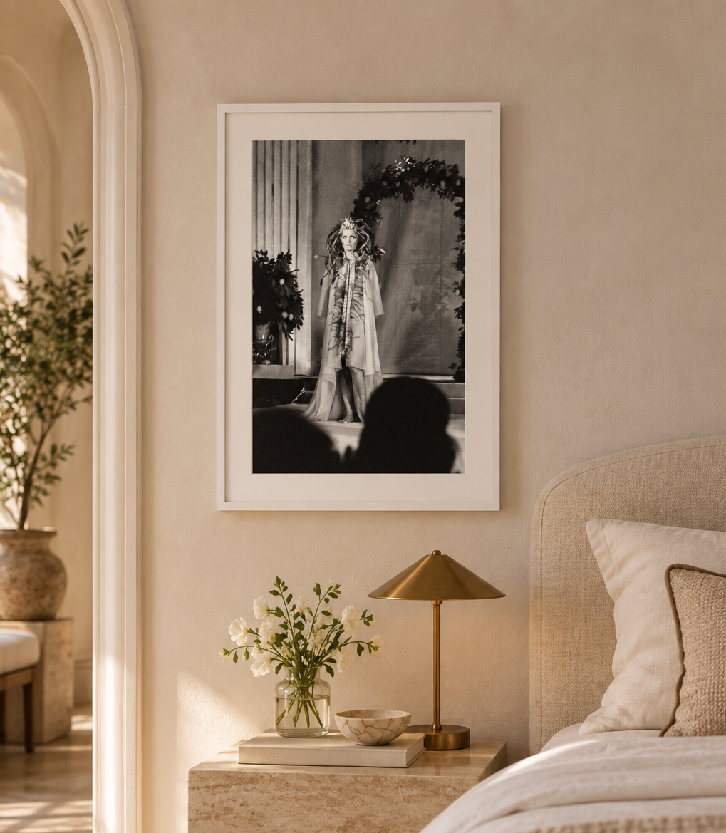 La Sirena_16x24white.png