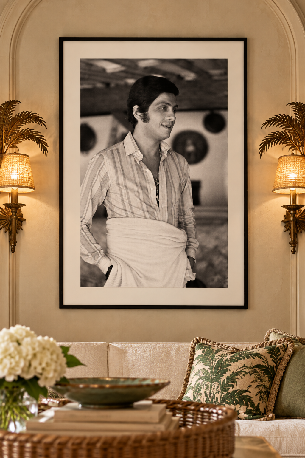 Valentino Garavani_36x48black.png