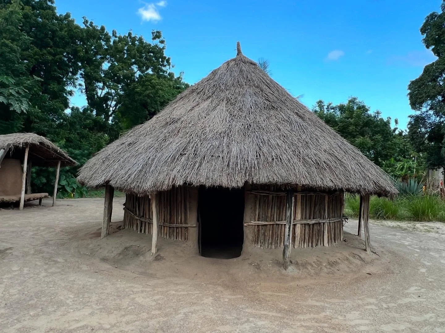Zanaki house architecture and culture 
Zanaki is an ethnic group of Bantu speakers living in the Mara region around the Eastern side of Lake Nyanza. 

The Zanaki consider house construction a collective feast of crafting and making that accompanies e