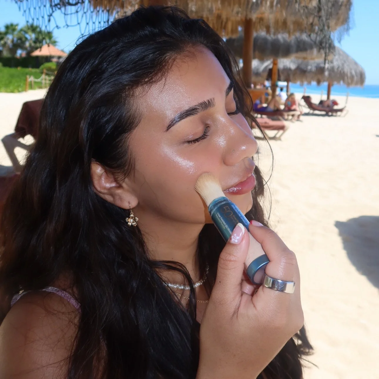 Colorescience is always a staple on vacation 🌴

Because protecting your skin doesn&rsquo;t stop just because you&rsquo;re on vacation. SPF is non negotiable especially when you&rsquo;re in the sun all day, by the water, or constantly reapplying

I l