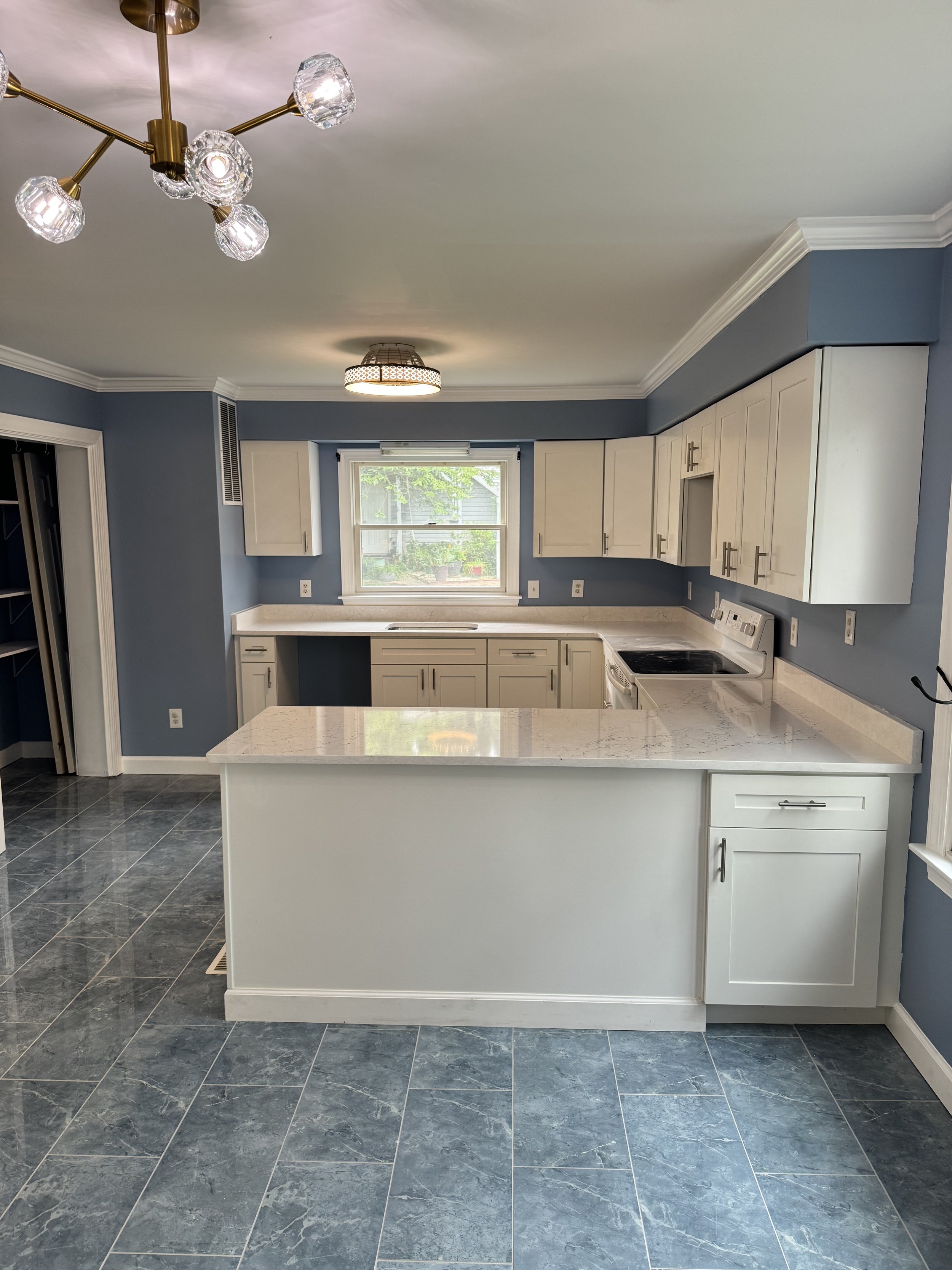White and blue kitchen