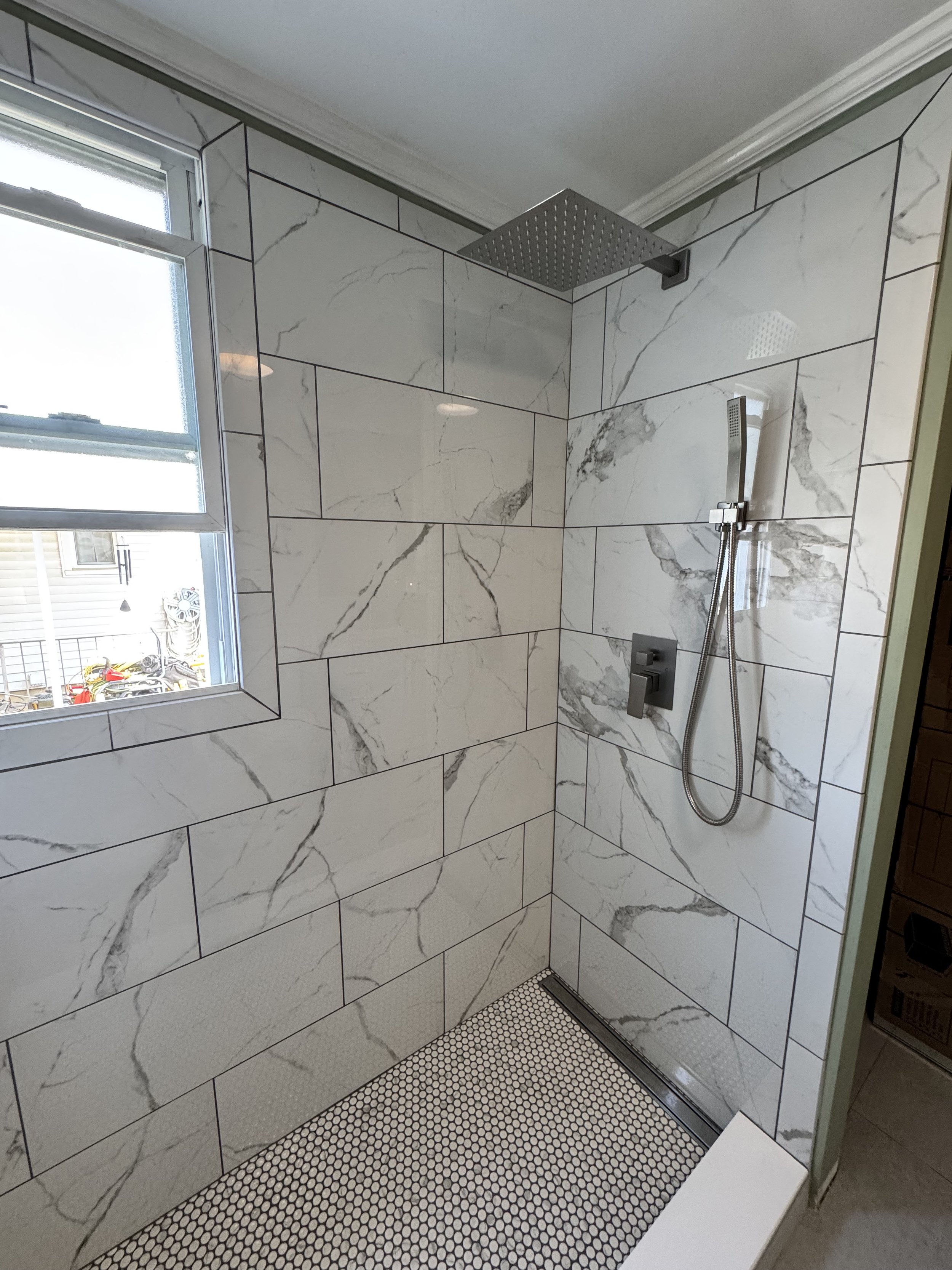 Ceramic shower tile