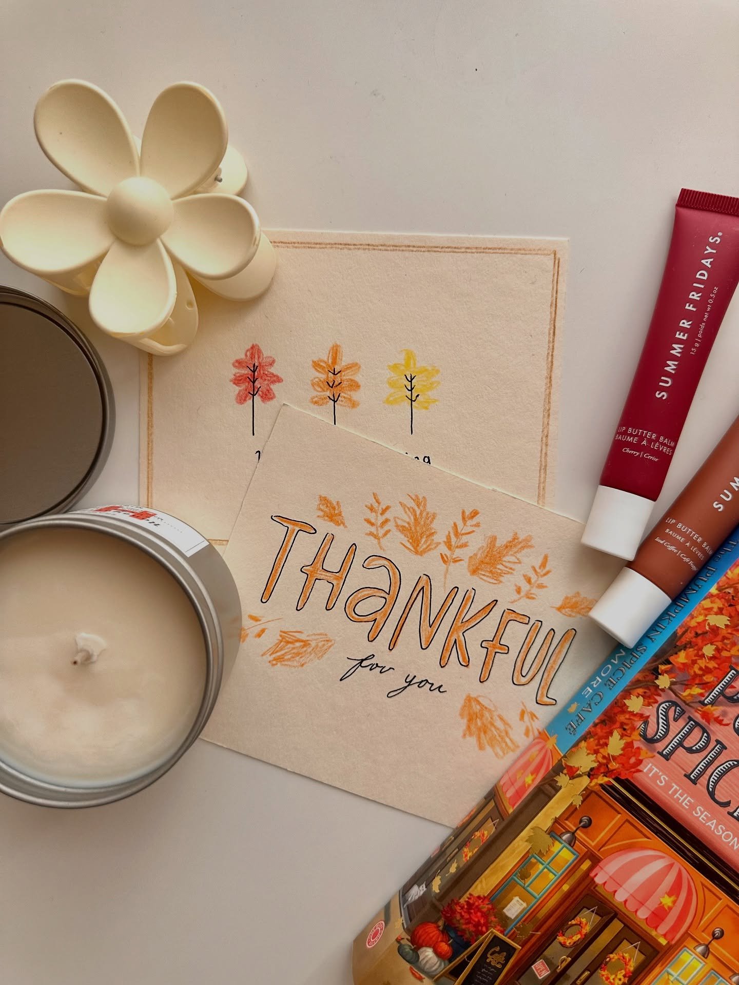 Love these cozy vibes from Amber, one of our Texas chapter leads 🧸🍁☕️
&bull;
&bull;
#fall #cards #aesthetic #volunteering #pinterest