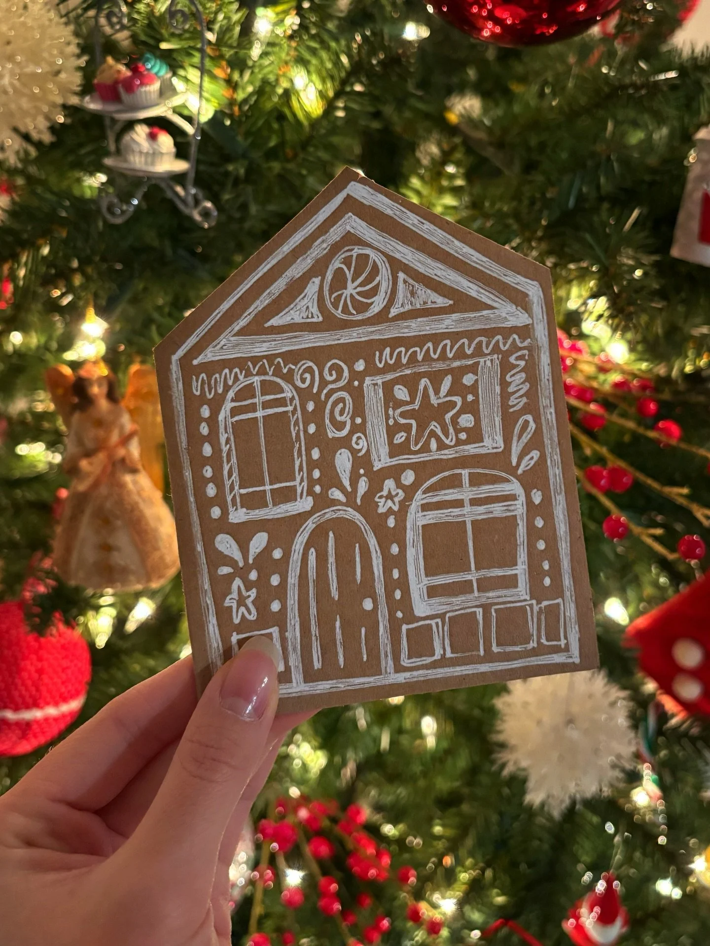 Less than a week left until Christmas&hellip; 🎄send us photos of your holiday cards! we would love to feature them on our page 💌
&bull;
&bull;
 #cardideas #holidays #cards #christmascardideas #lettering diy, art, crafty, card inspo, holiday cheer, 