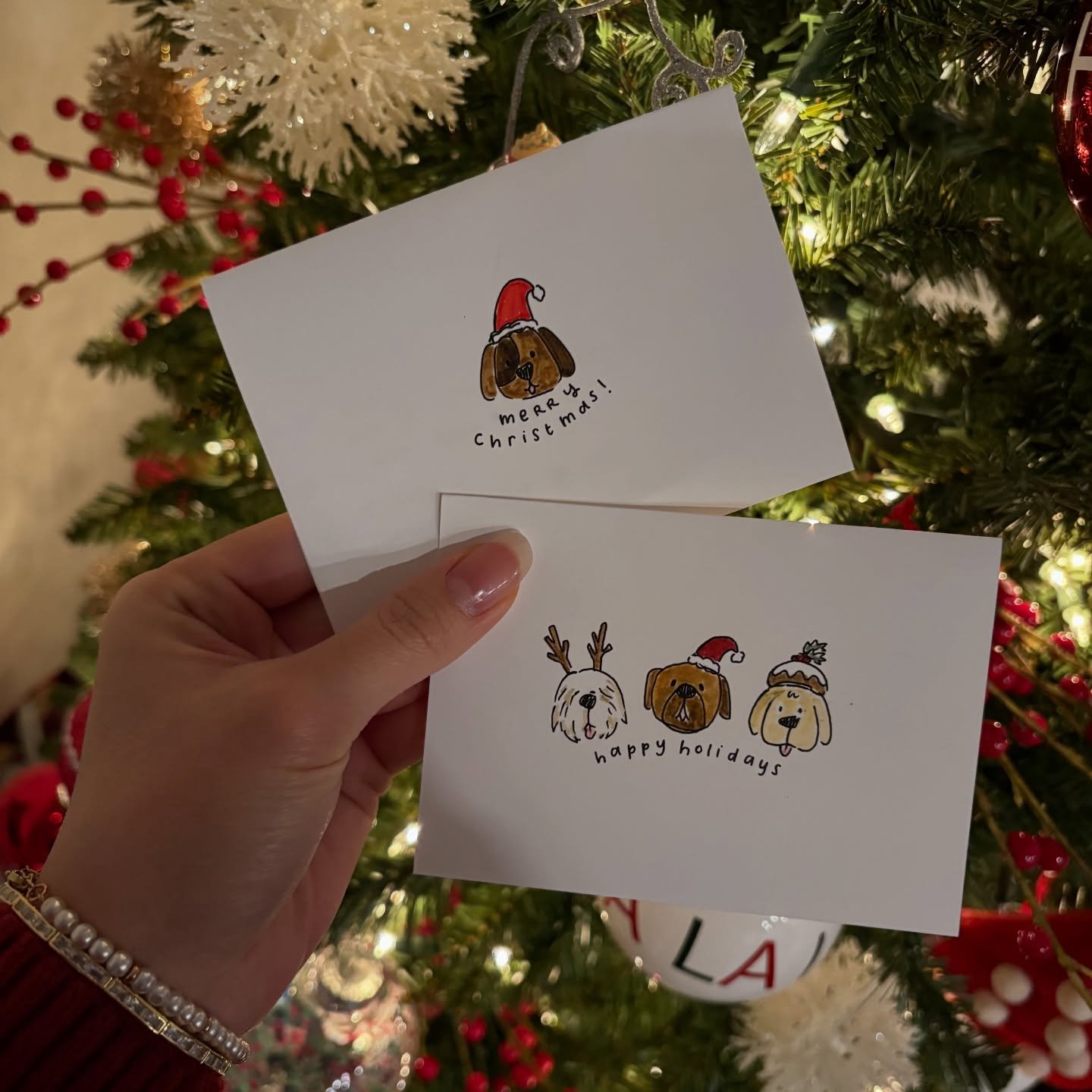 More holiday cards in case you need last minute inspo&hellip; 
&bull;
&bull;
&bull;
#cardideas #aesthetic #diy #christmas #holidays