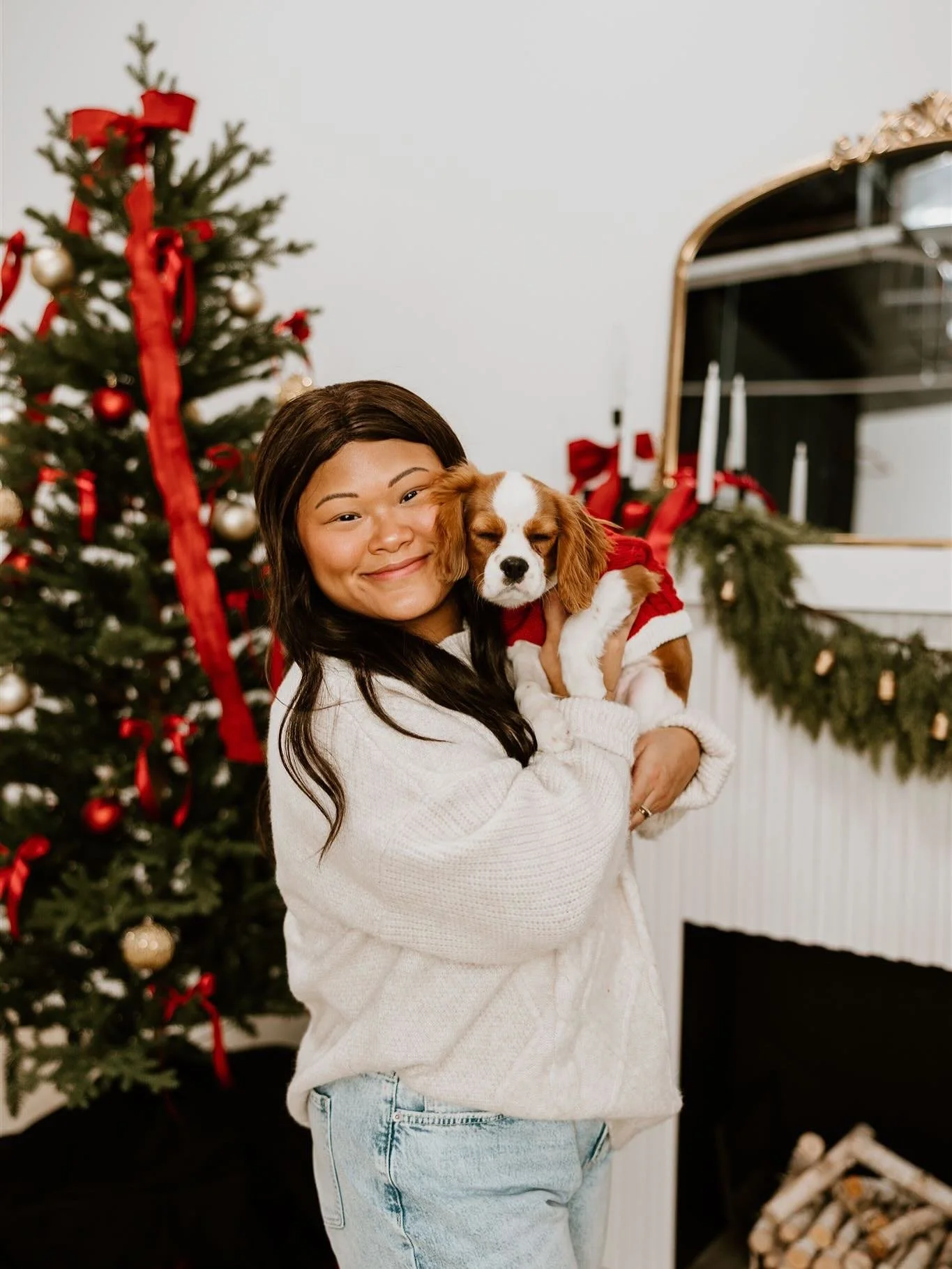 Cash was the cutest addition to our photoshoot 🥹 

#puppy #puppyphotoshoot #christmas #christmasphotoshoot #christmasphotos #xmasphotos #xmasphotoshoot #xmas #holidays #holidayphotoshoot #holidayphotos