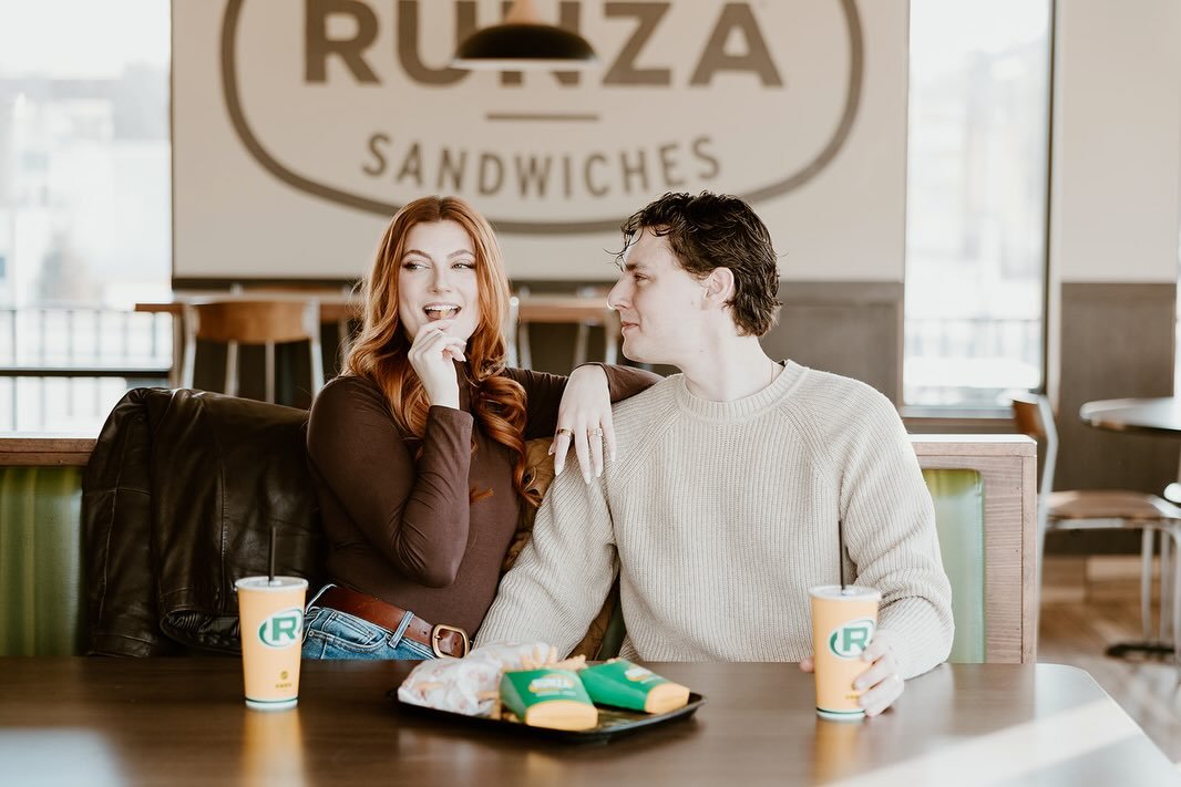 Runza date?! Yes pls! 🦖

Styled shoot with @keiraneviusphotography 📸

#runza #runzaphotoshoot #fastfoodphotoshoot #couple #couplephotoshoot