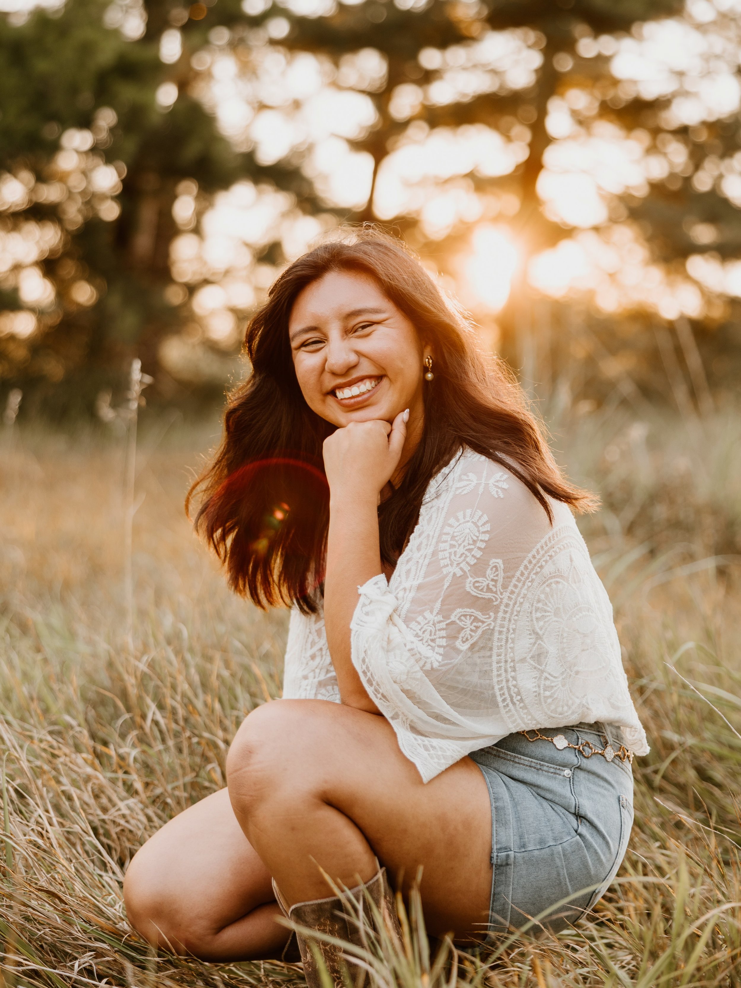 Daisy&rsquo;s got that contagious smile 😄 

#smile #summer #sunset #goldenhour