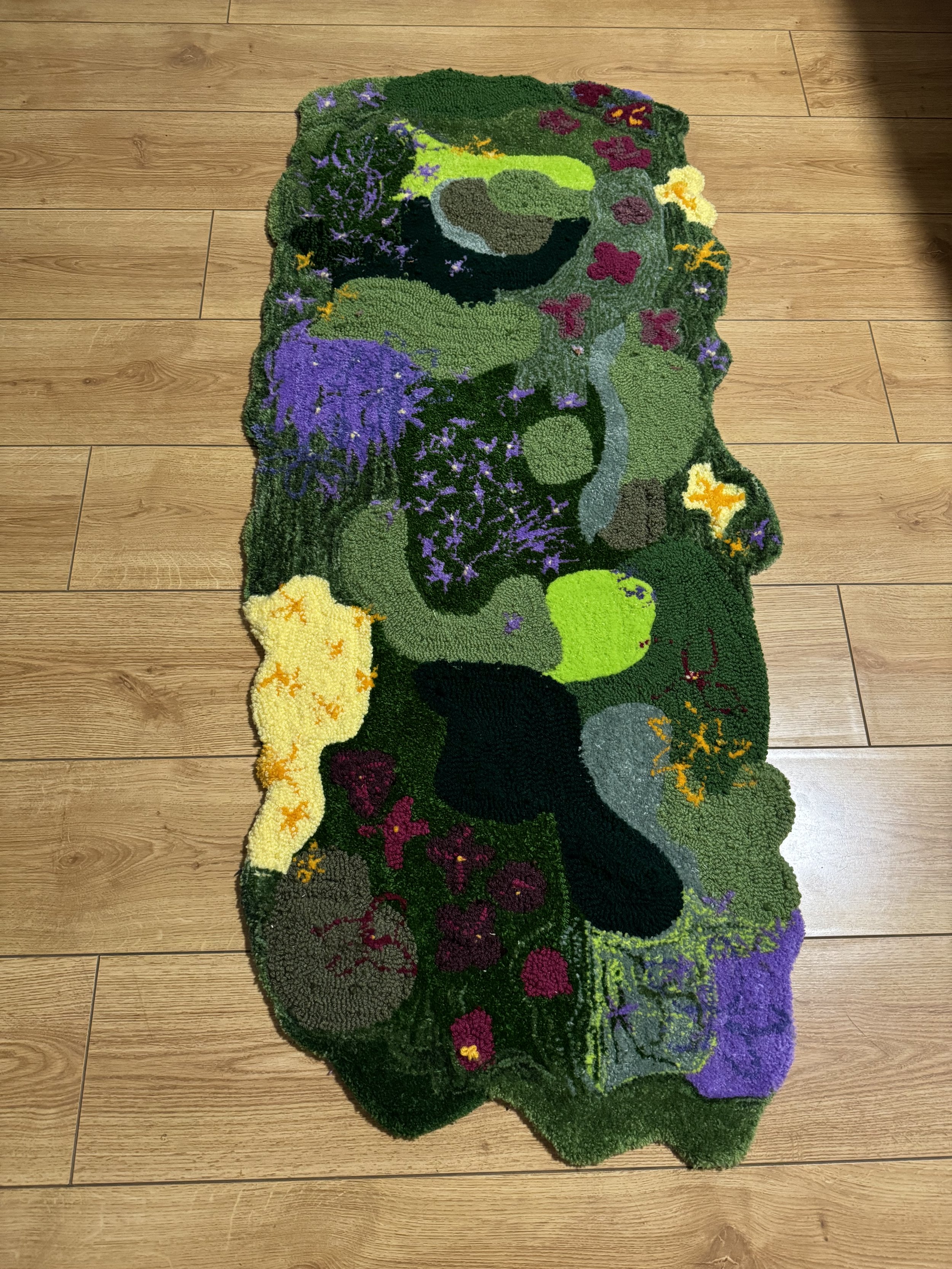 this silly little moss/garden/tapestry tug took me MONTHS to finish