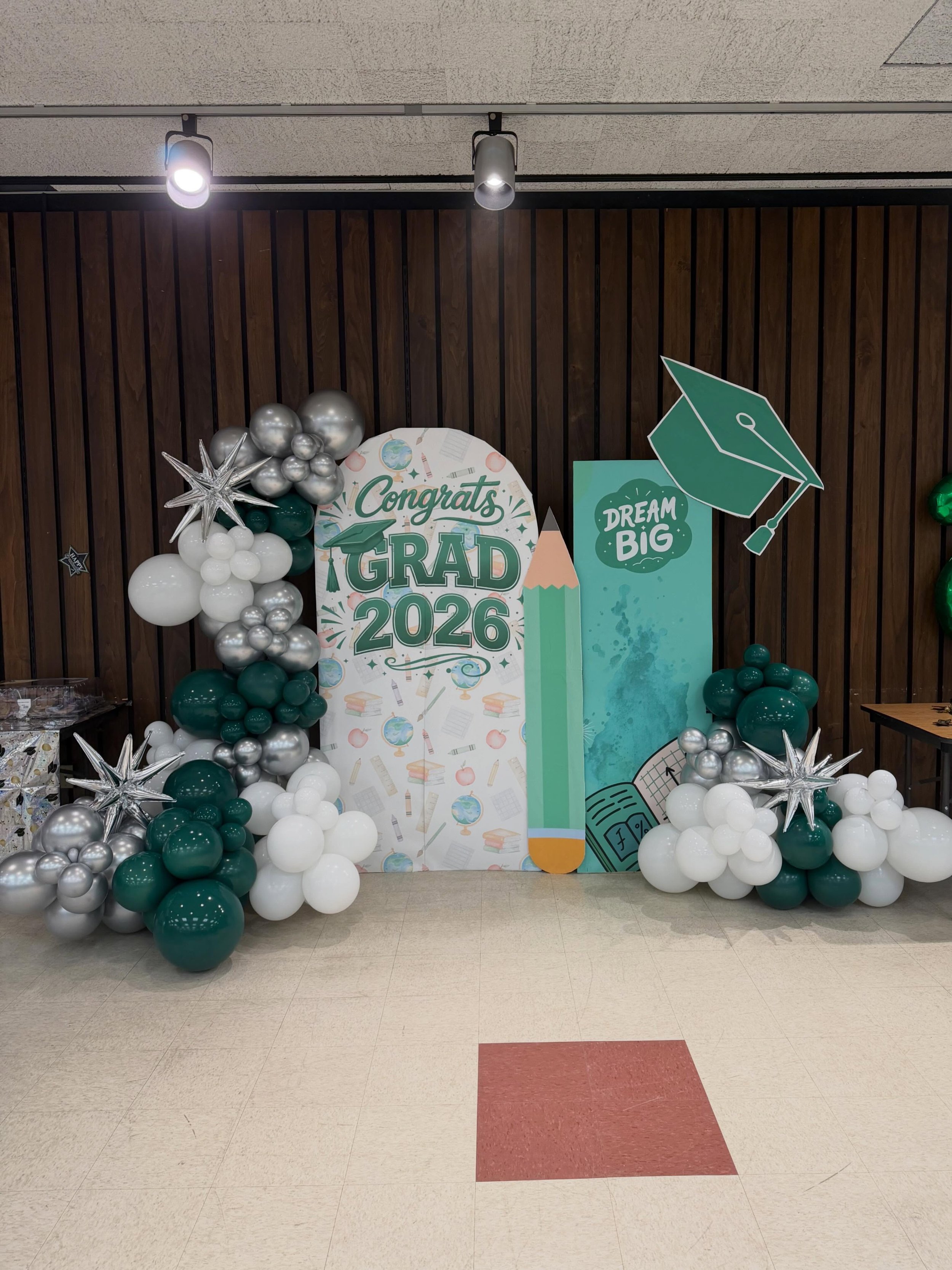 From the main setup to the auditorium entrance, every detail was designed to make the Class of 2026 feel celebrated in a big way 🎓✨

This balloon arch with the glowing marquee numbers completely transformed the space and made the perfect statement p