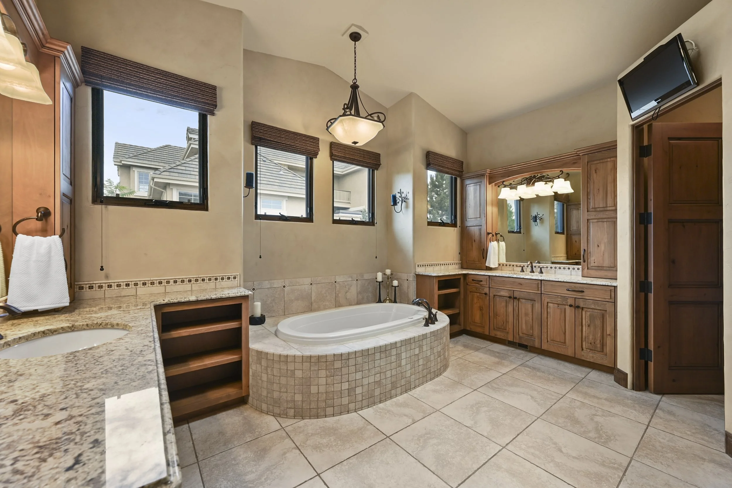 9950 Highland Glen Pl (64).JPG