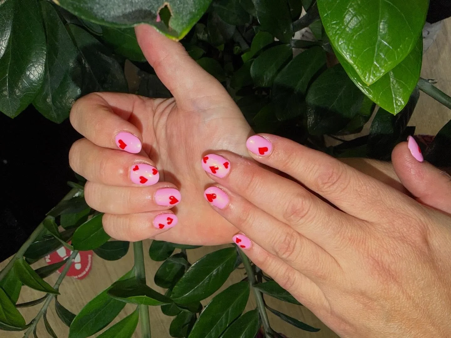 ❤️ &ldquo;Heart nails for the soft girl era I&rsquo;m manifesting.&rdquo; #Ben