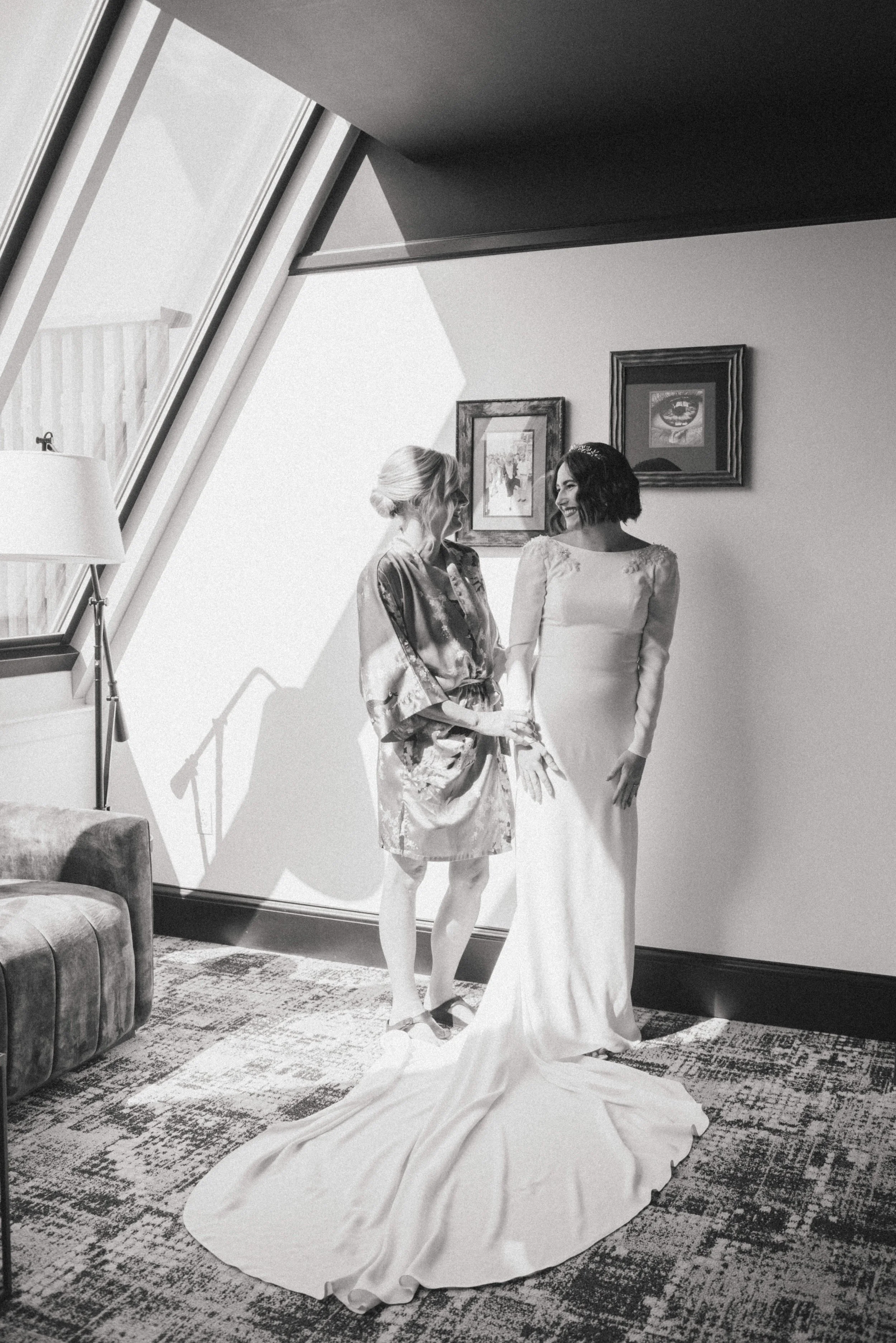 caroline-james-wedding-gettingready-indy-brynnaisabell-45.jpg