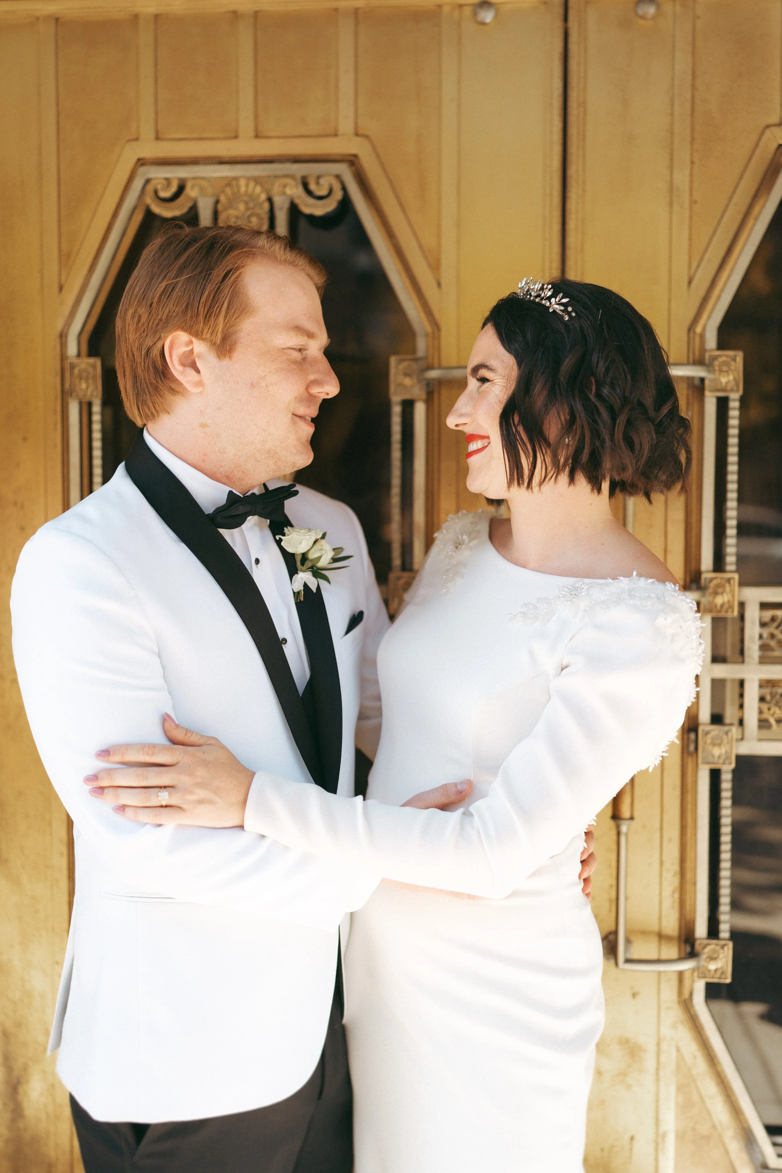 caroline-james-wedding-portraits-indy-brynnaisabell-11.jpg
