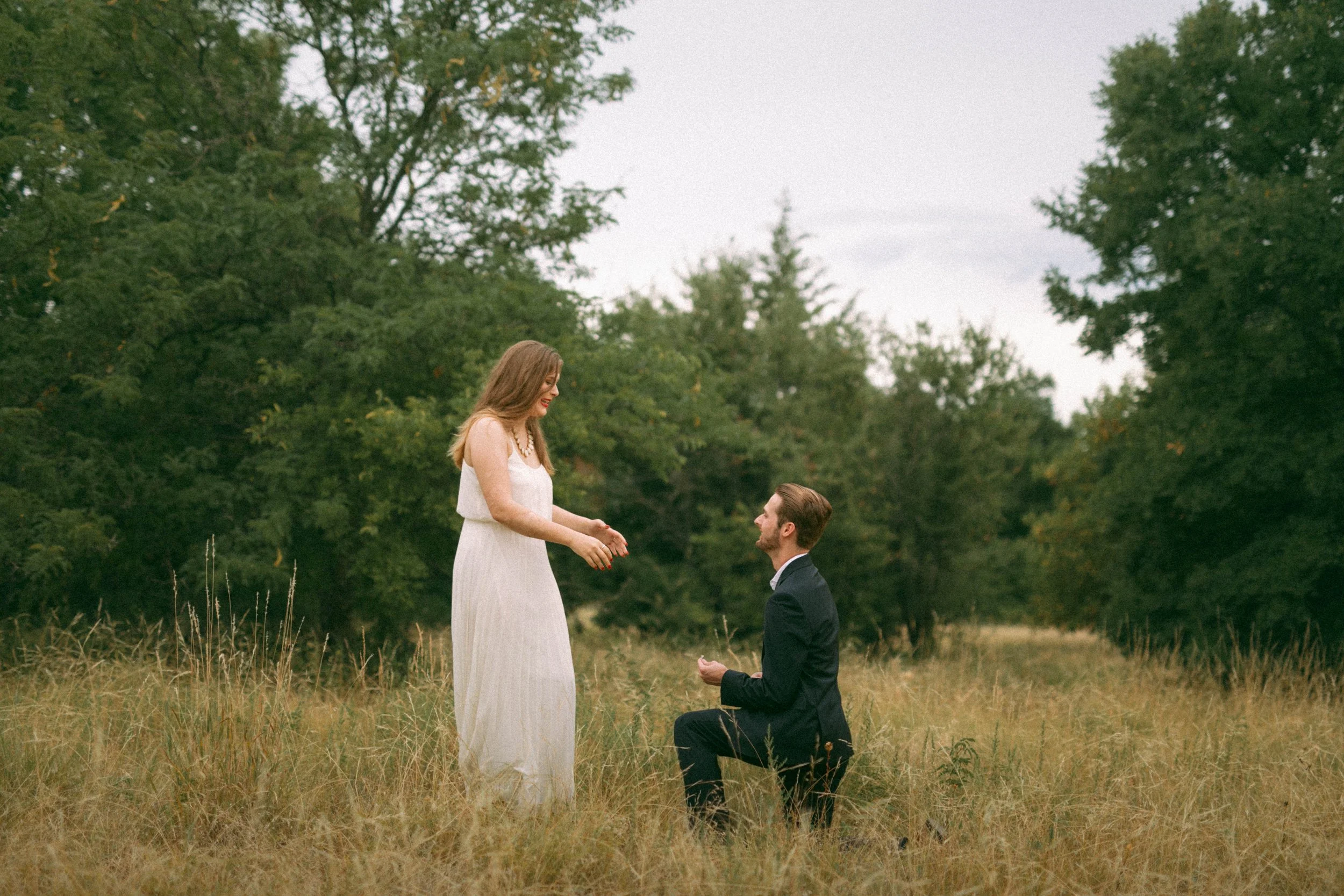 grandromantic-indianapolis-proposal-photographer-41.jpg