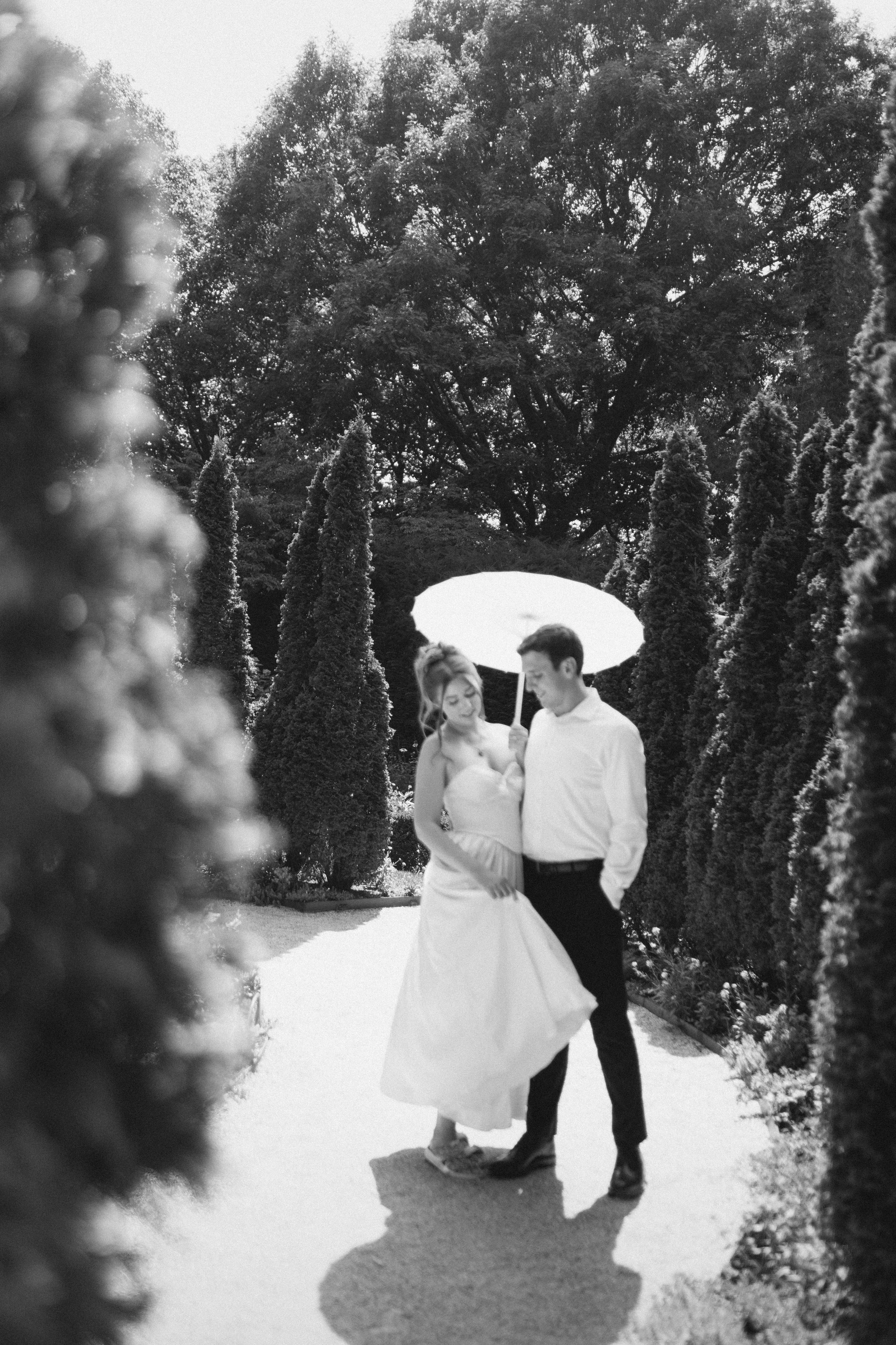 grandromantic-indianapolis-newfields-engagement-ew-104.jpg