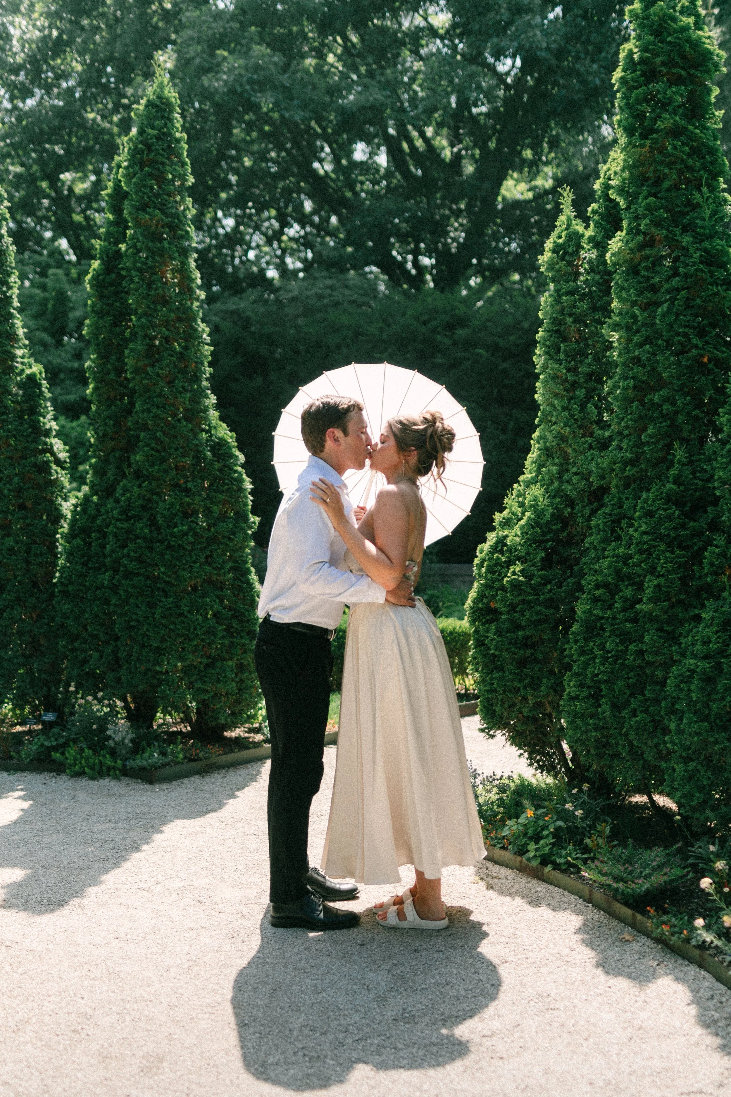 grandromantic-indianapolis-newfields-engagement-ew-114.jpg