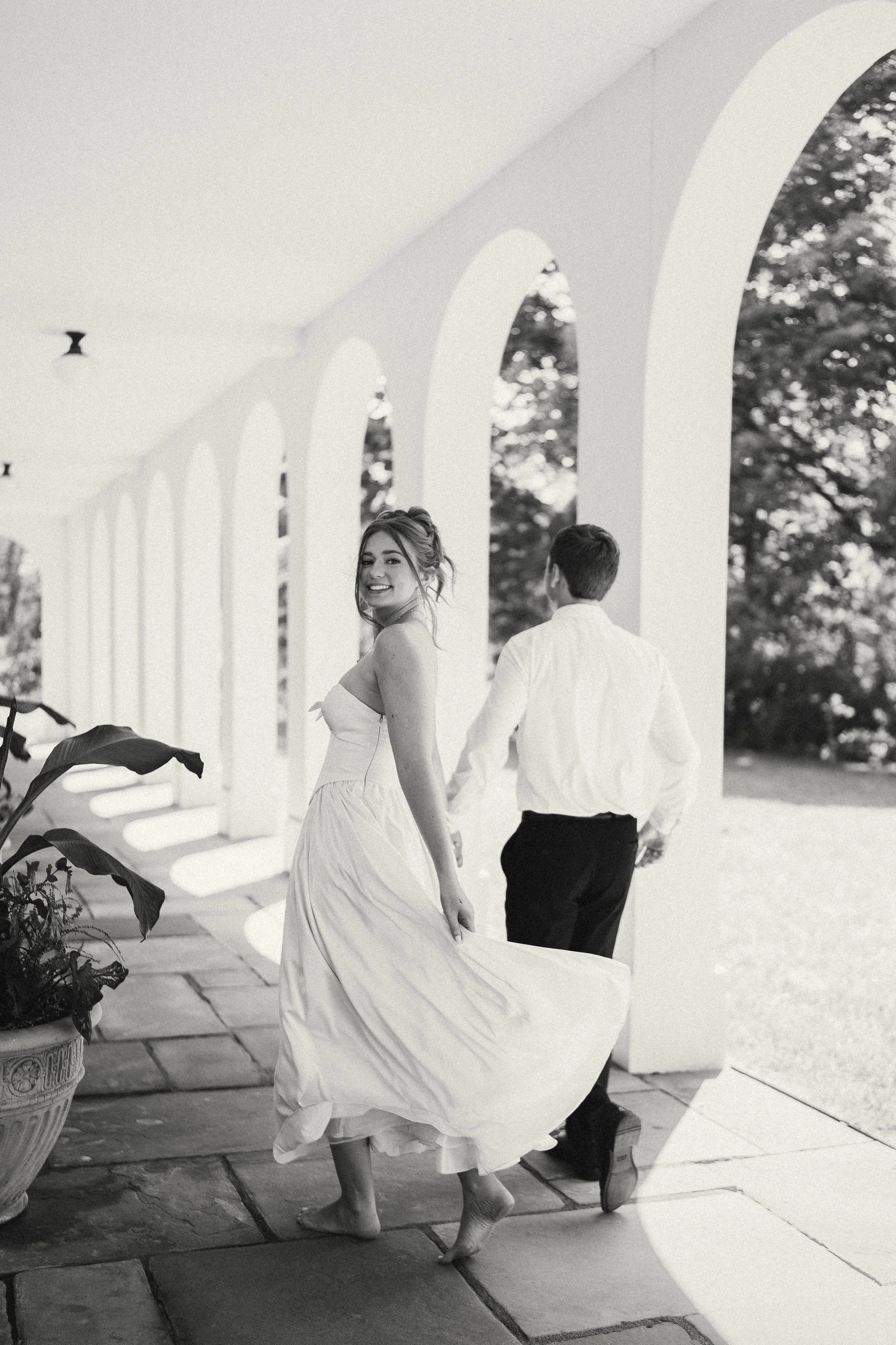 grandromantic-indianapolis-newfields-engagement-ew-30.jpg
