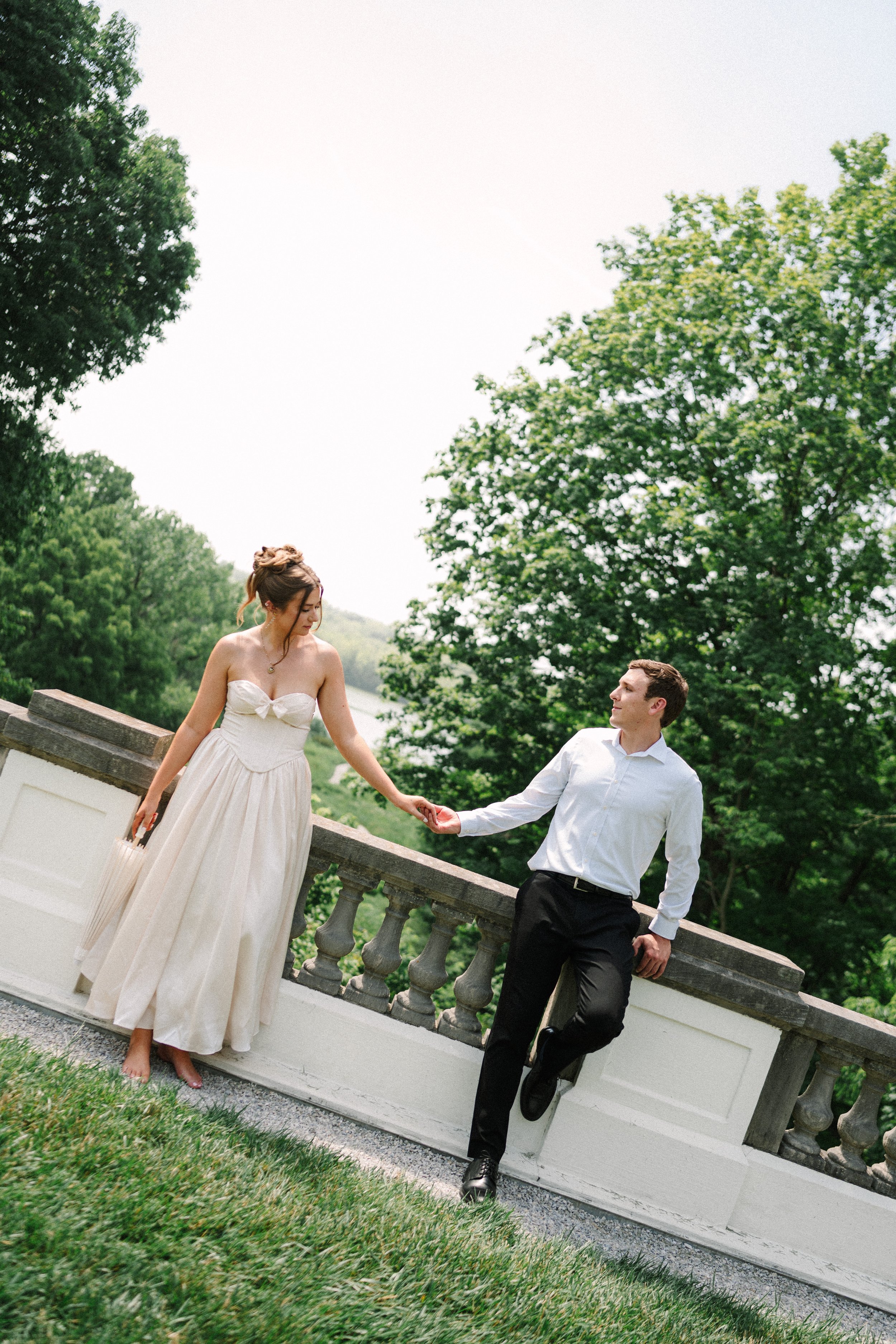 grandromantic-indianapolis-newfields-engagement-ew-68.jpg