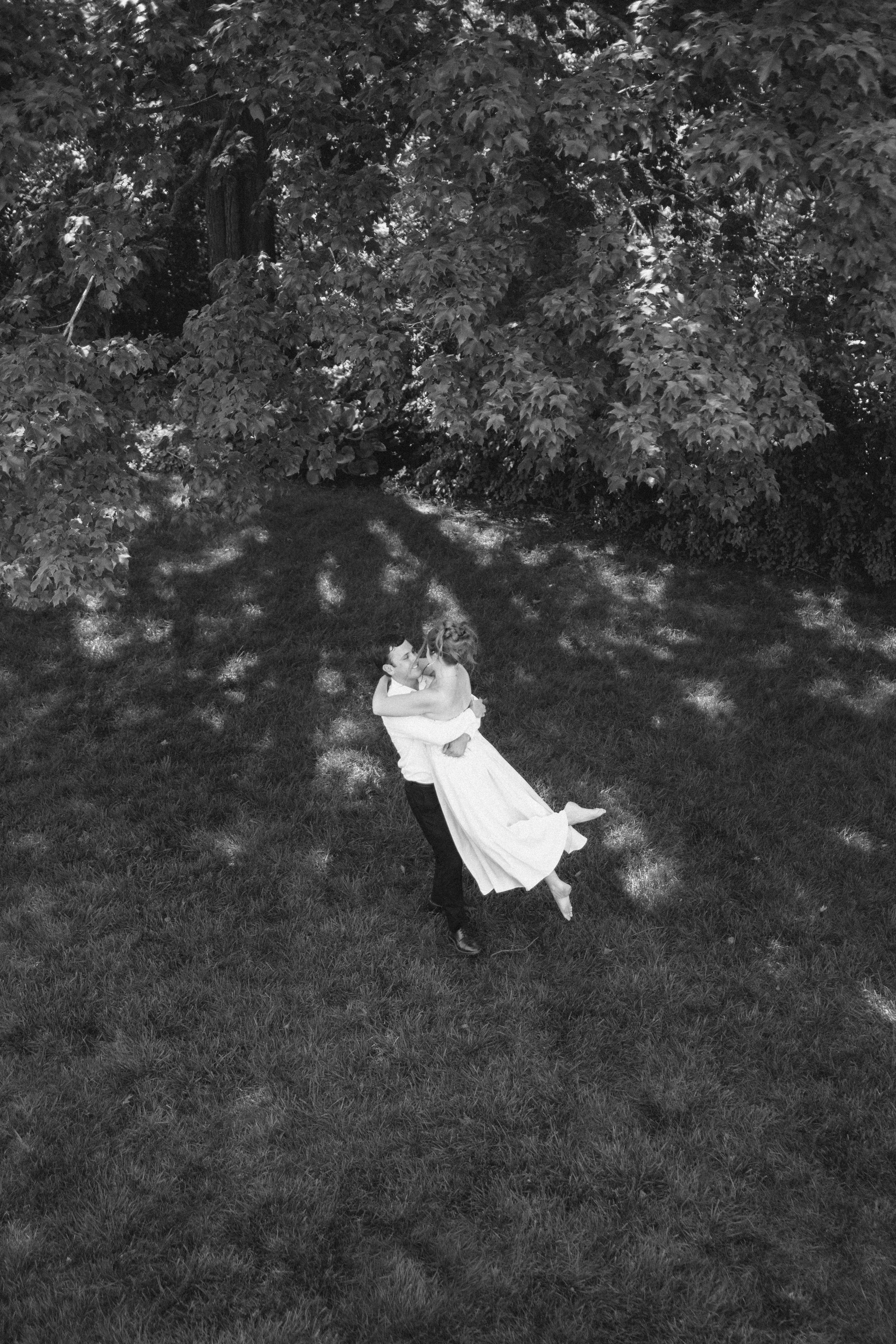 grandromantic-indianapolis-newfields-engagement-ew-132.jpg