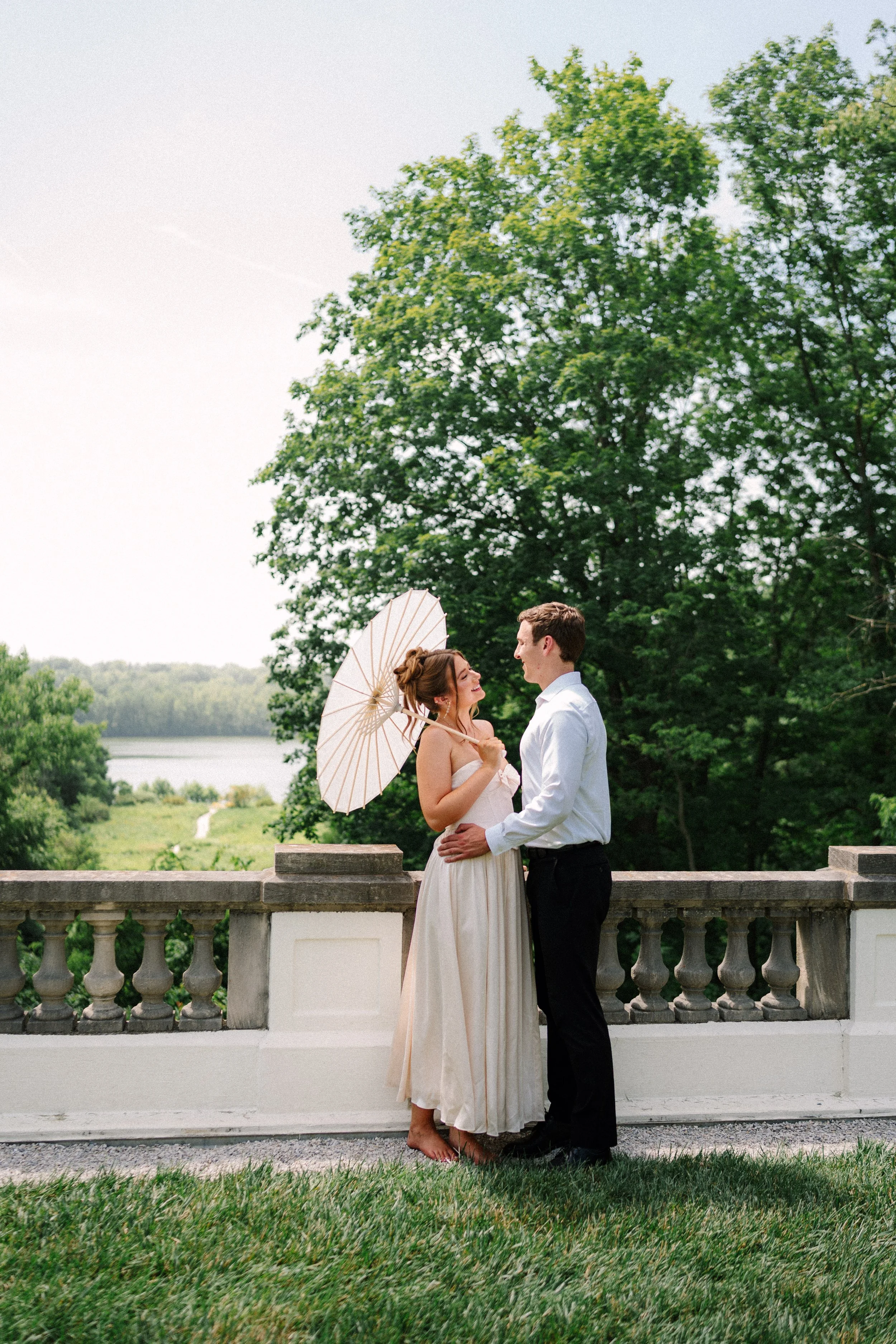grandromantic-indianapolis-newfields-engagement-ew-56.jpg