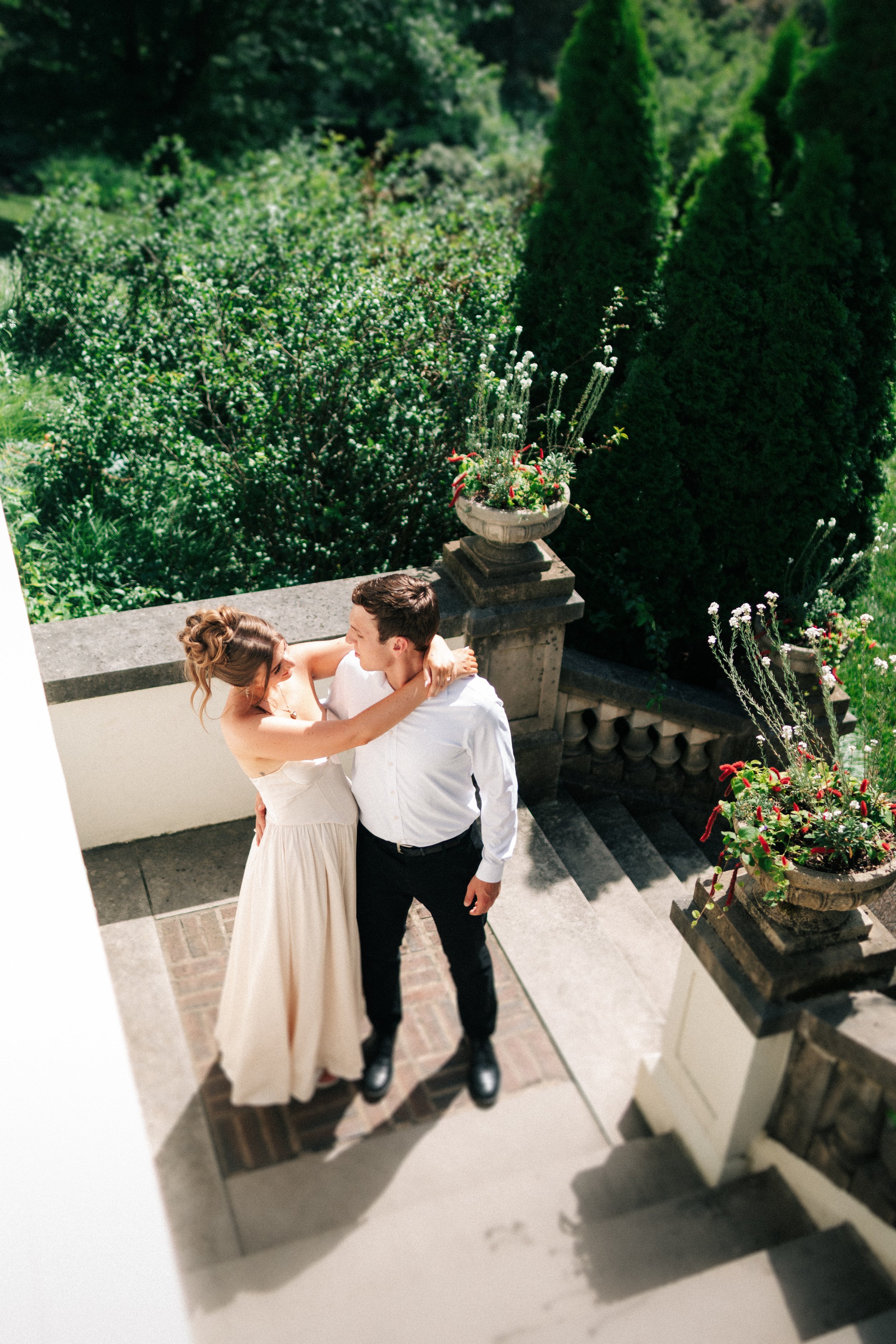 grandromantic-indianapolis-newfields-engagement-ew-120.jpg