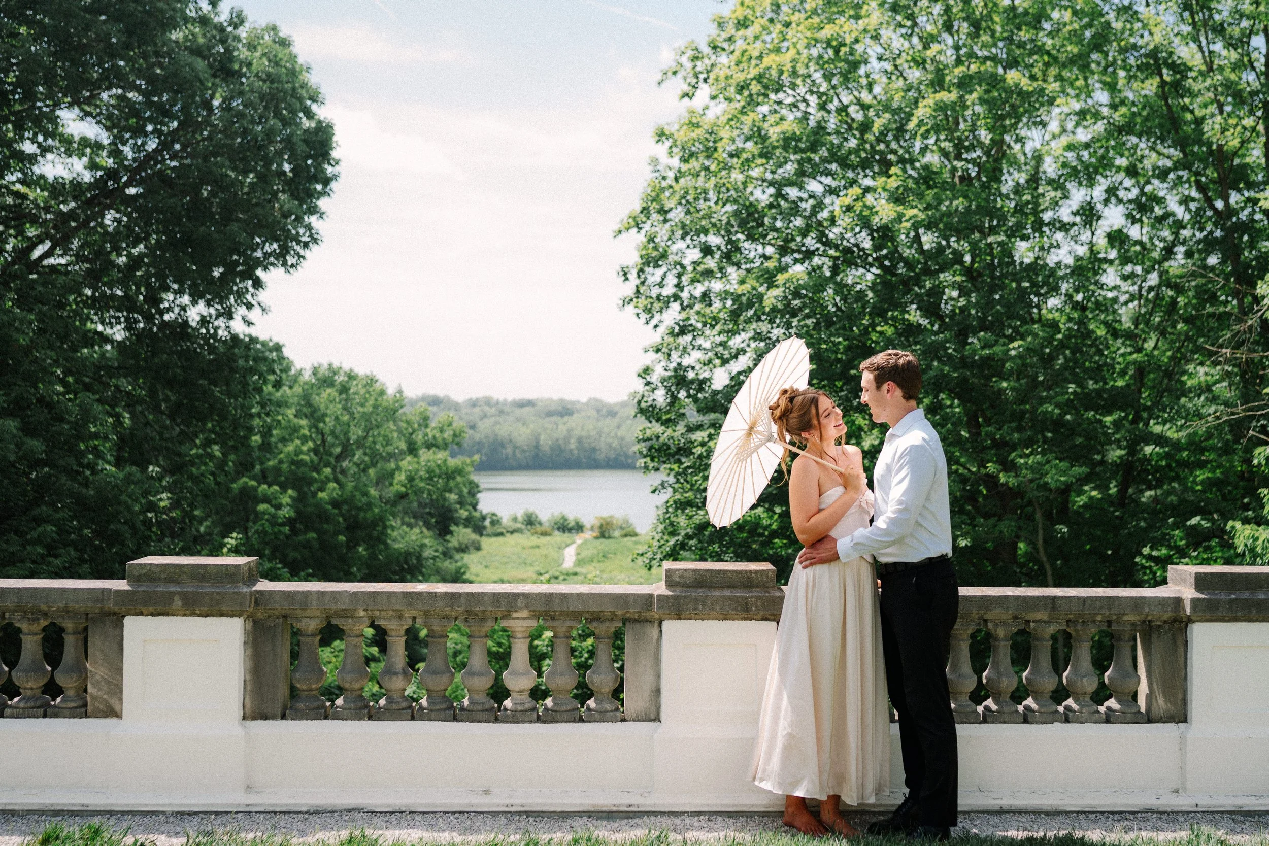 grandromantic-indianapolis-newfields-engagement-ew-50.jpg