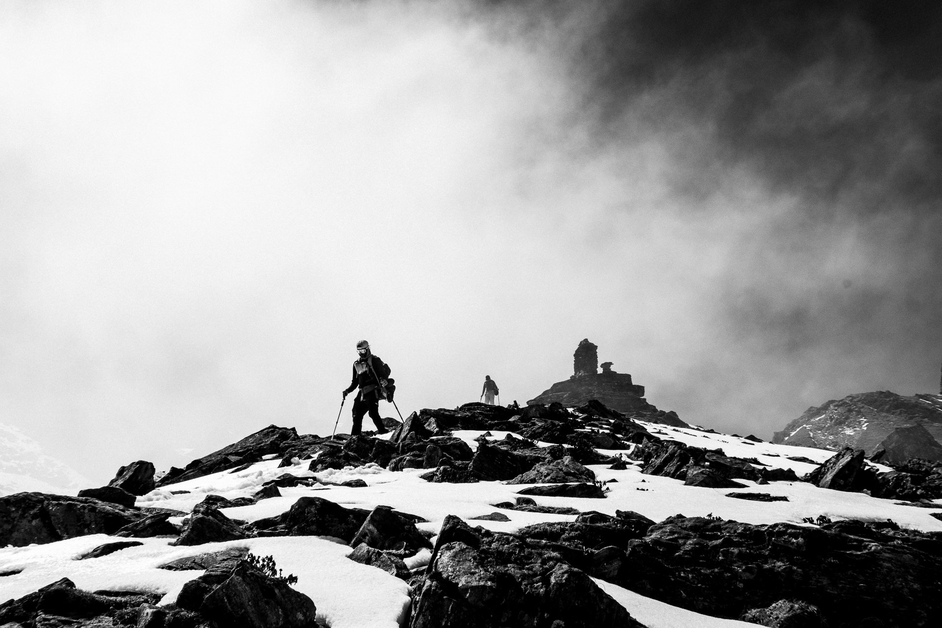 Together on the Trail - Zatrwa La Pass, Nepal