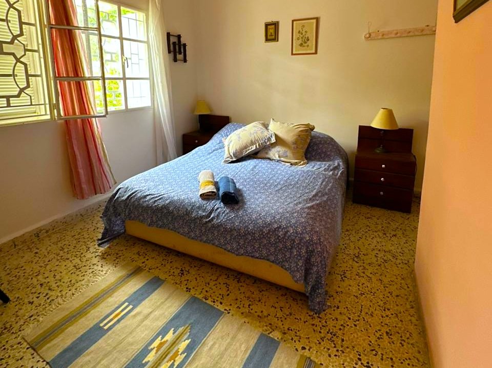 Bedroom 4: Master Bedroom 1x Queen Size Bed + 1 Bathroom