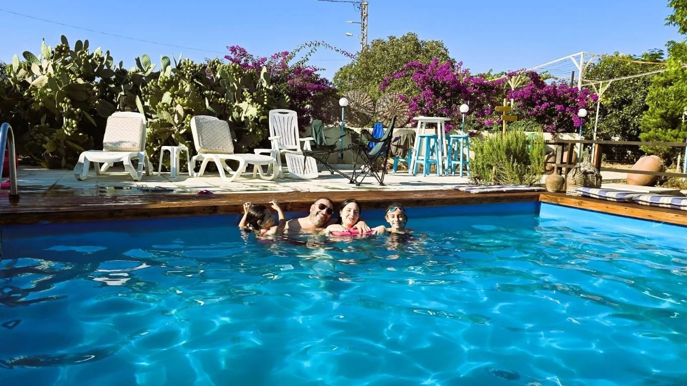 Pool2.jpg