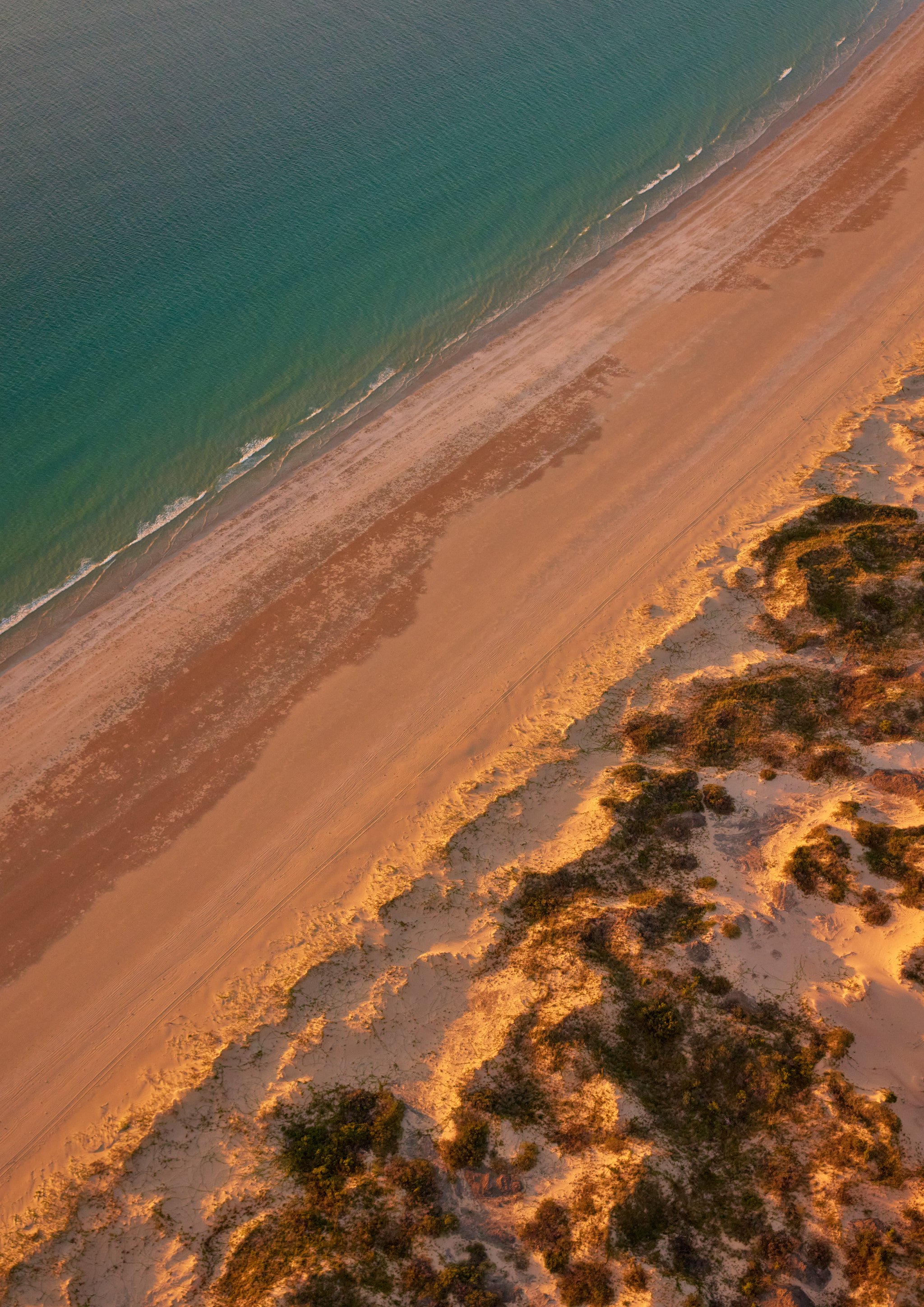 119 Broome Helicopter 230501 JWyld 1- v2.jpg