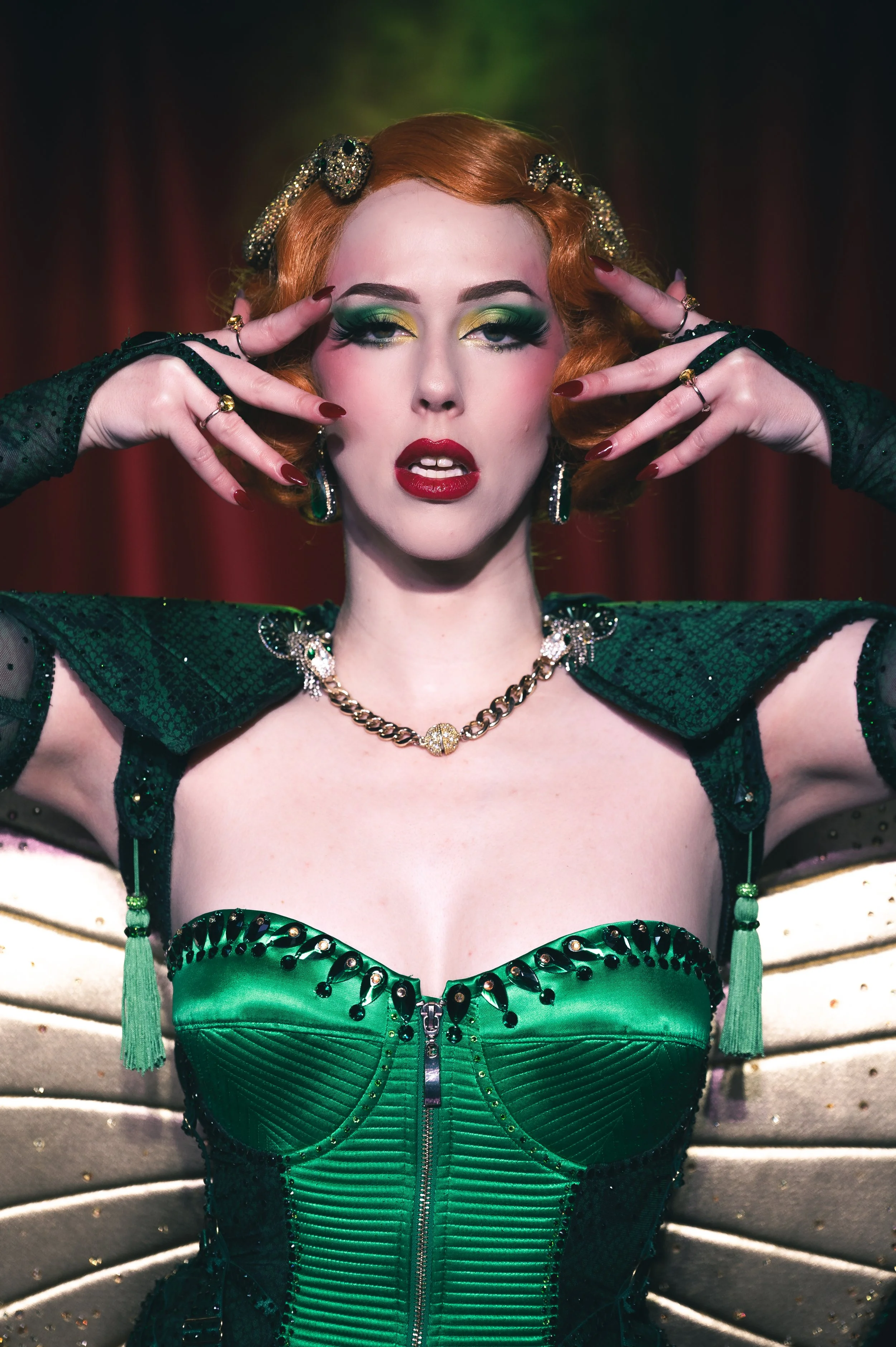 Sydney photography studio, burlesque photography, performer photography, glamour photography, sydney glamour photography studio, unique glamour photography