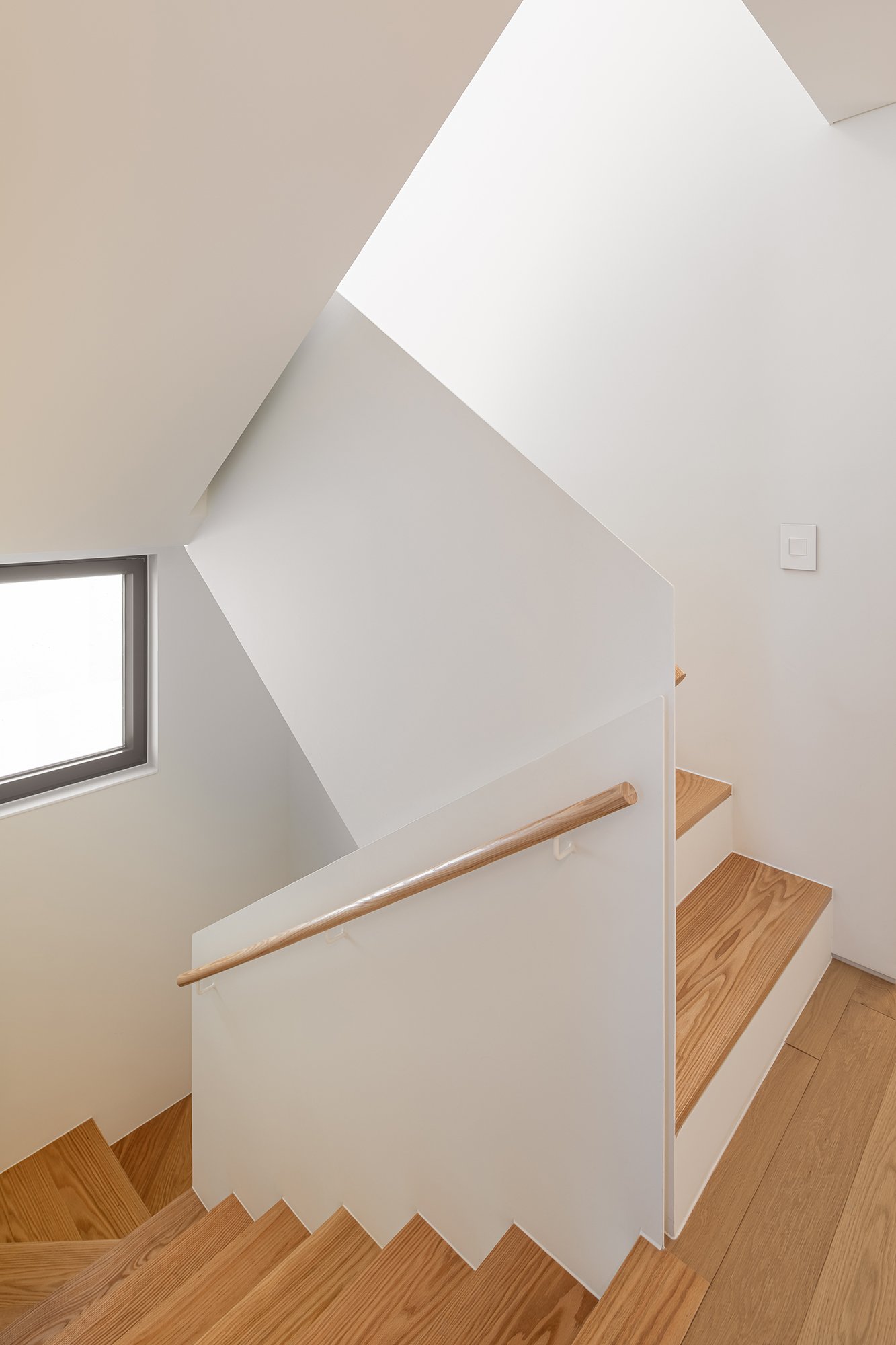 2102_EMA_JUNGBALSAN HOUSE_00011.jpg