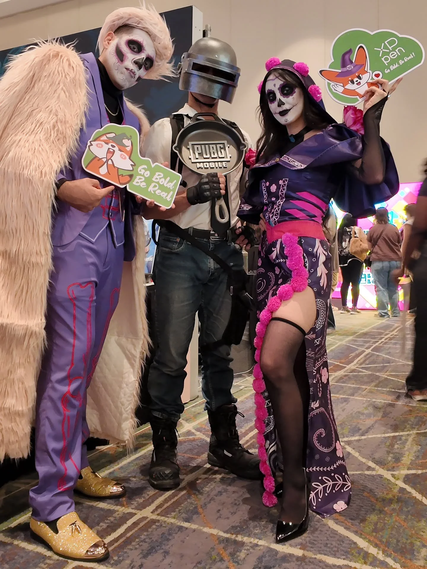 Happy Halloween! 

PUBG Mobile x XPPen collab at @lightboxexpo 

Dope Halloween event outfits for PUBG Mobile! Glad we were able to recreate them for the event.

 @pubgmobile.na.official
@xppenusa

#lightboxexpo #pubgmobile #pubg #xppen #pubgmxppen #