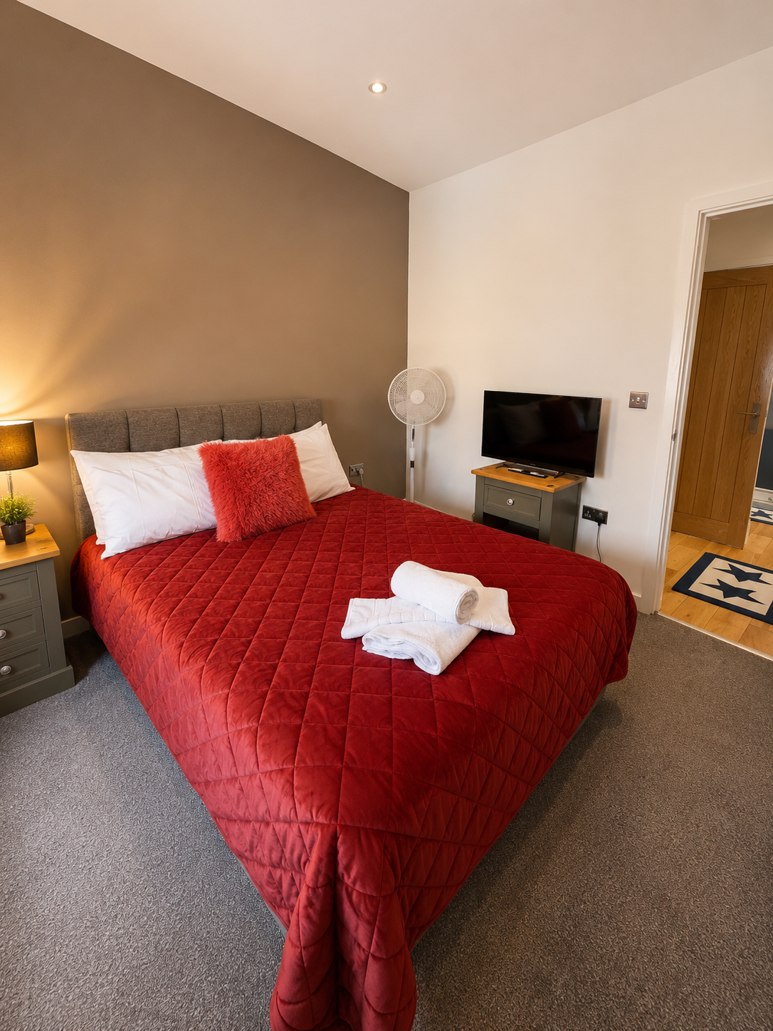 Cambridge Mews Apartment 6  (7).png