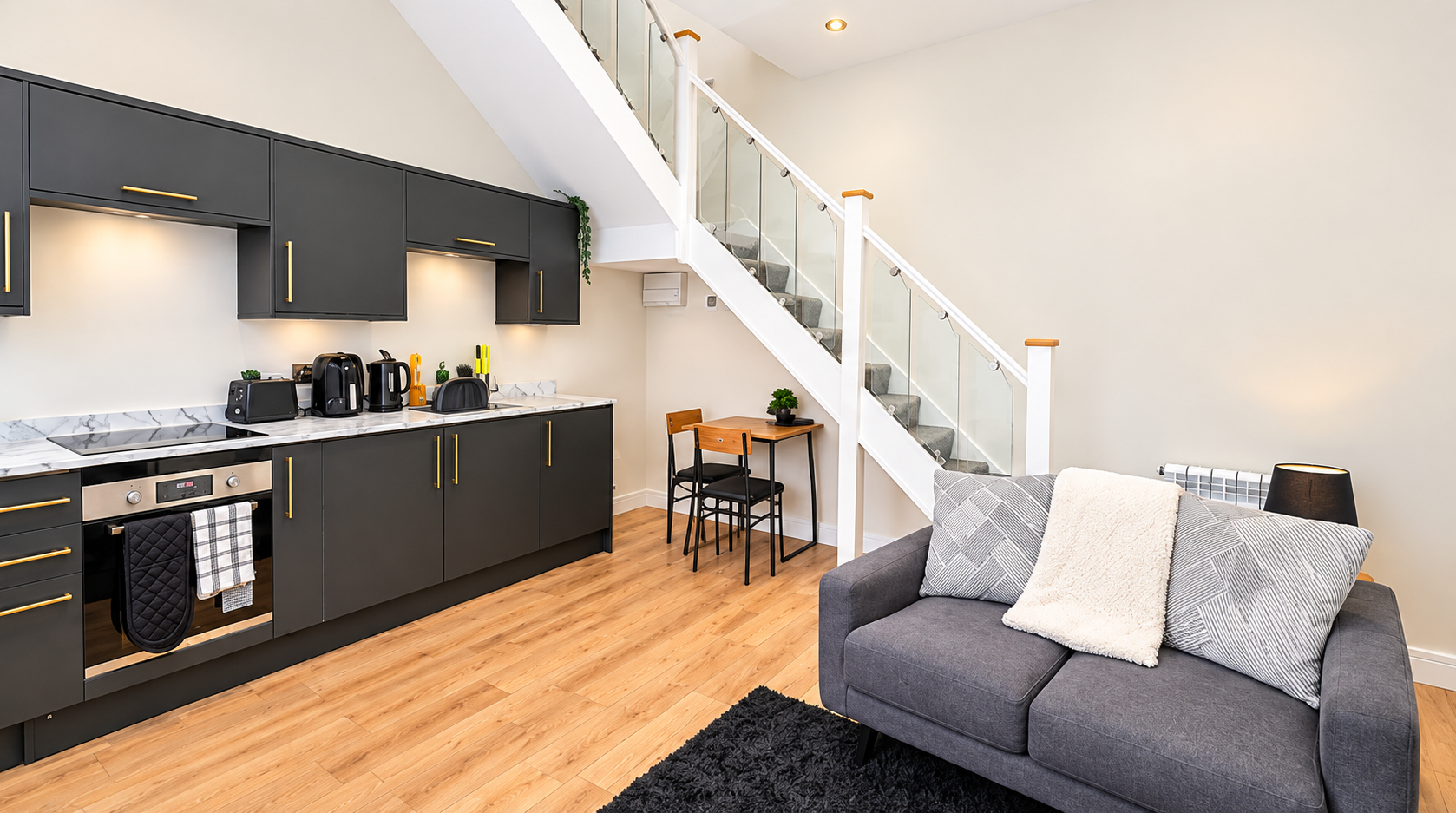 Cambridge House 1 (3).png