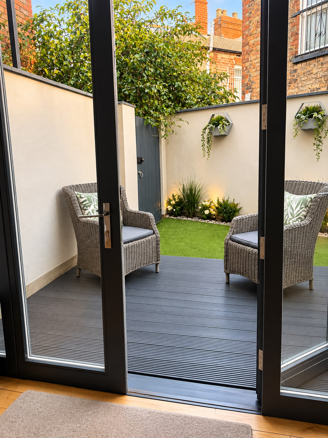 Cambridge Mews Apartment 9  (8).png
