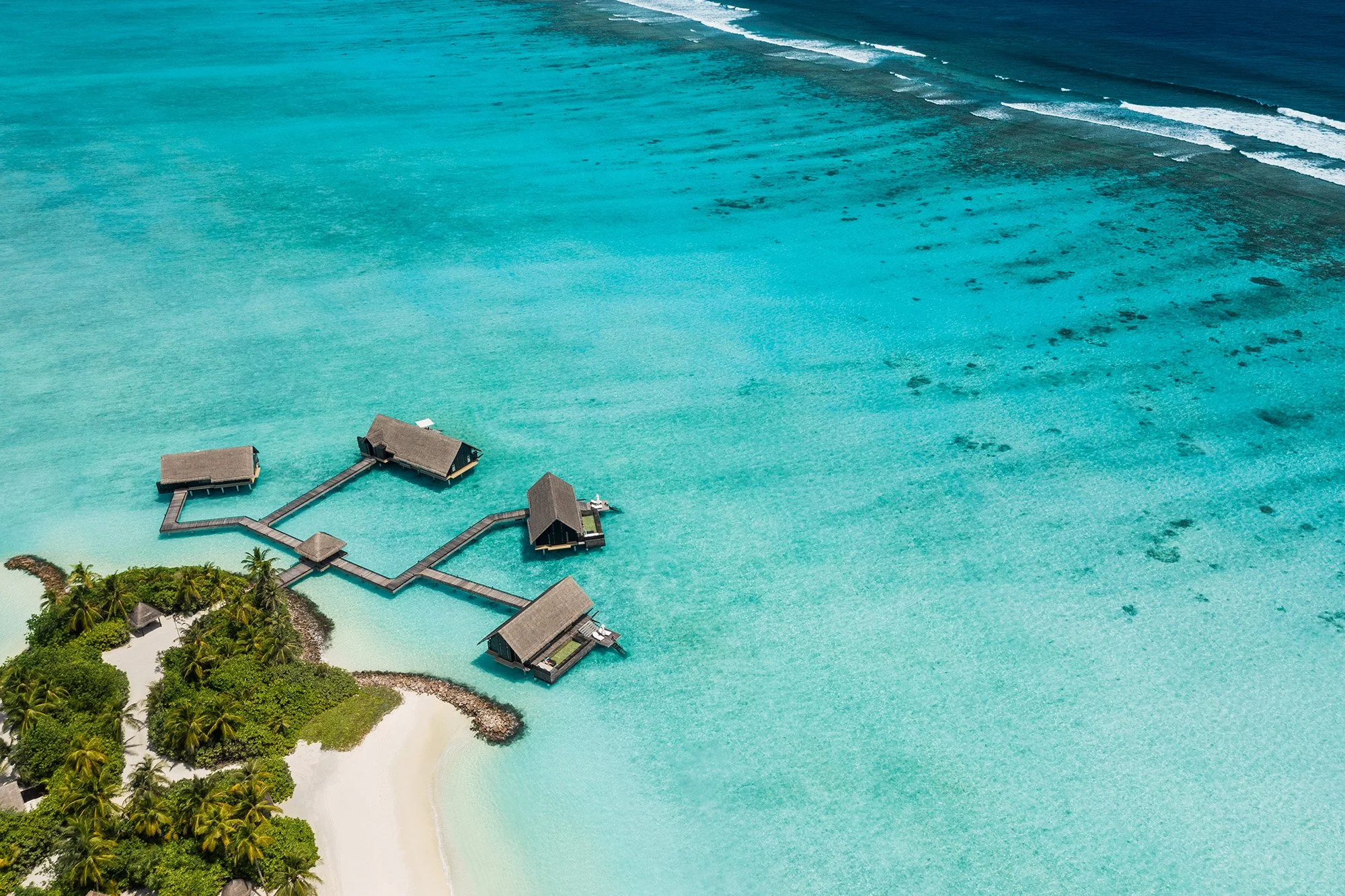 OO_RR_Accommodation_GrandWaterVilla_Drone_Day_3653_MASTER.jpg