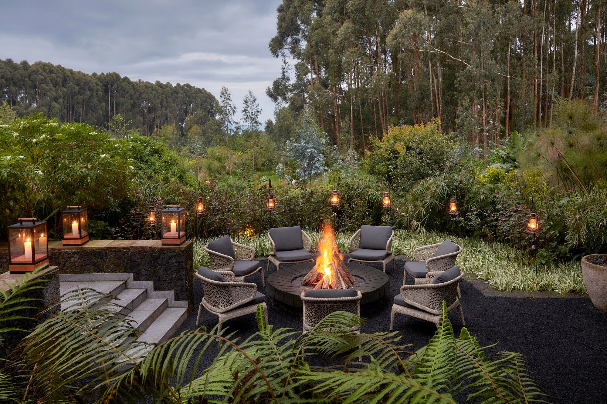 OO_GorillasNest_Accommodation_Silverback_Suite_Outdoor_BOMA_27_MASTER.jpg