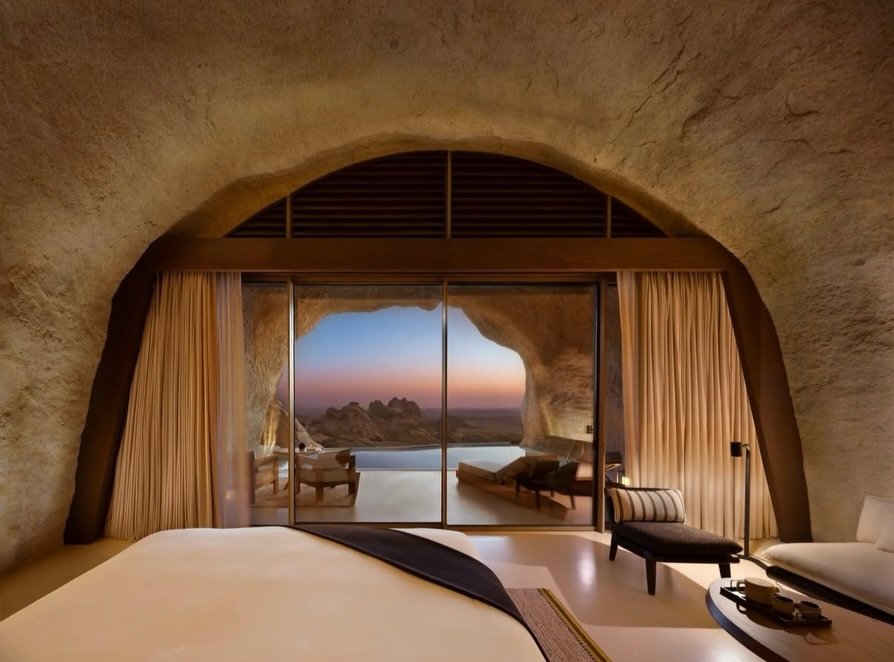 Desert Rock, Saudi Arabia 🪨 - a luxury resort built directly into the mountains of the Red Sea region. Surrounded by vast rock formations and raw desert terrain, the setting feels almost otherworldly, as if you&rsquo;ve landed on another planet.

Co
