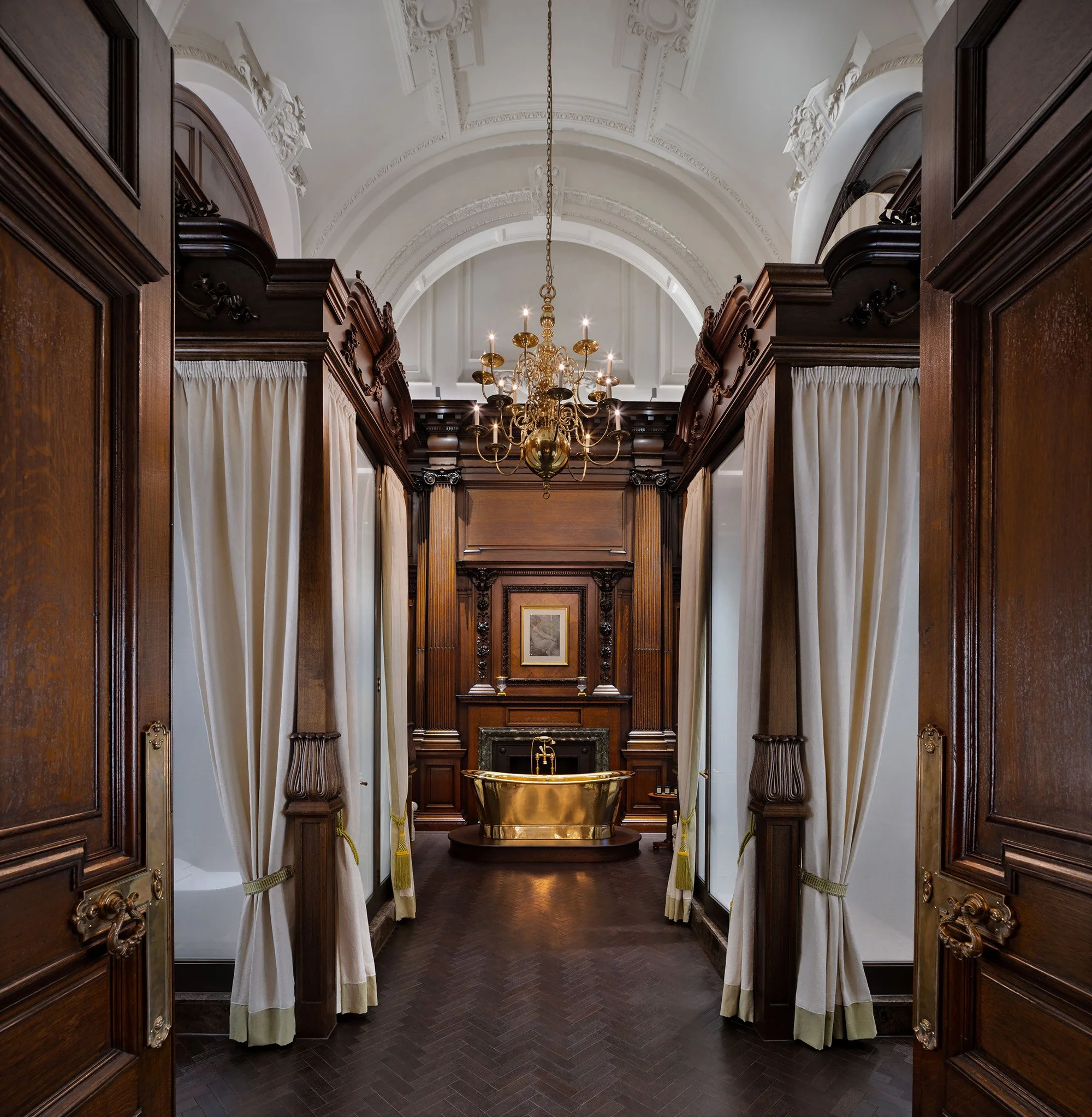 Raffles London - Granville Bathroom.jpg