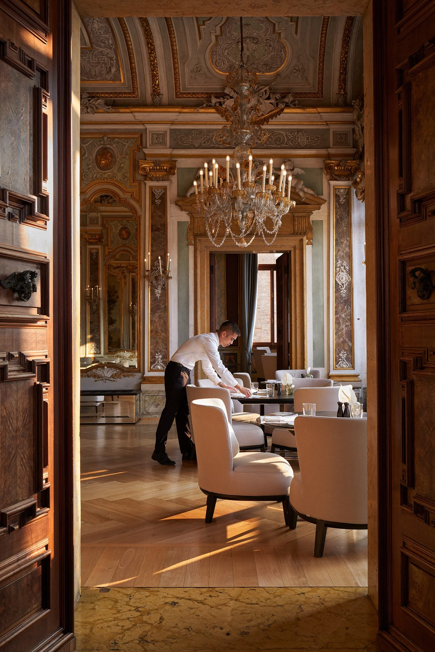 Aman Venice - Interior - The Ballroom_service detail.jpg