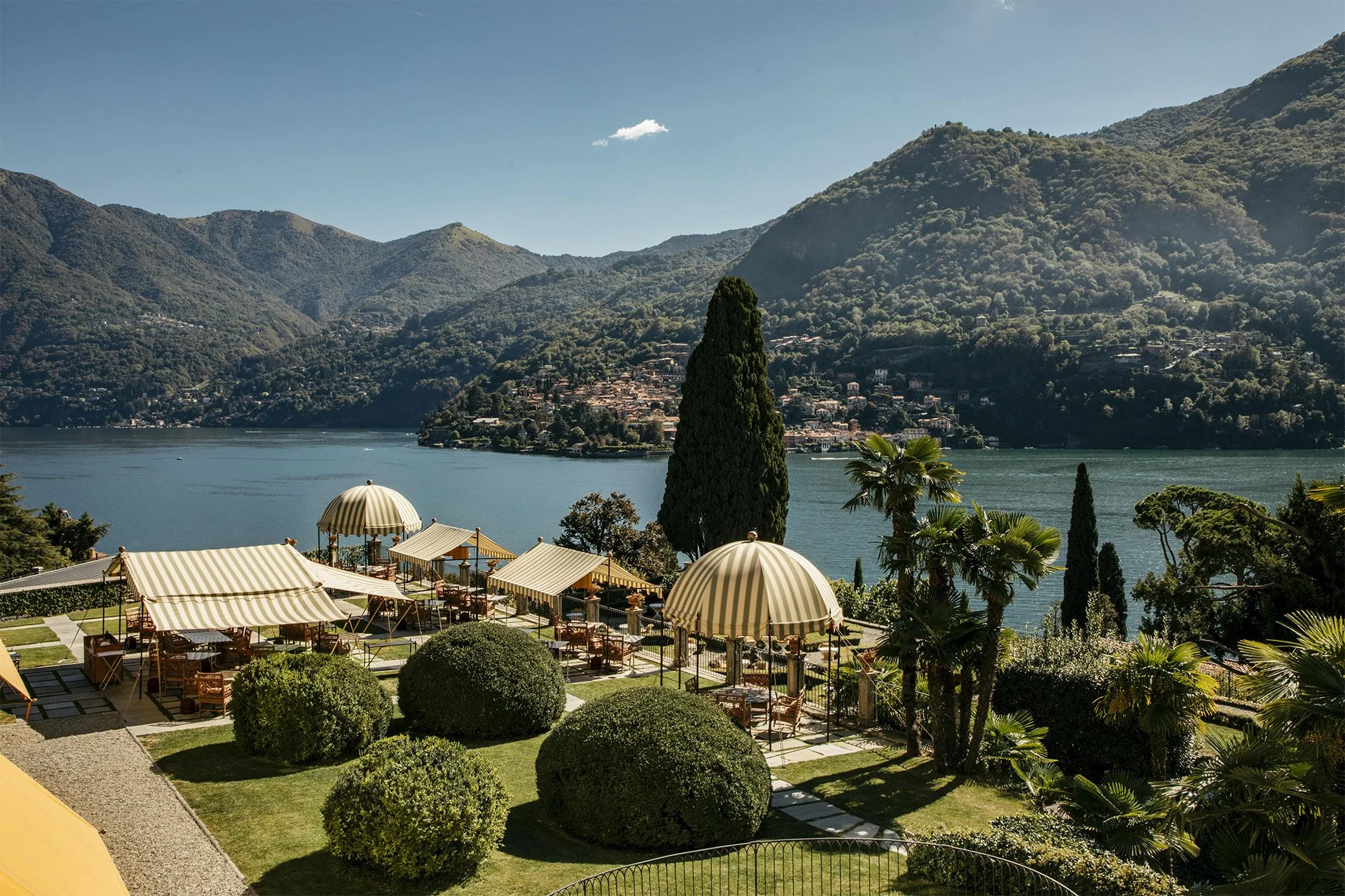 5 - Restaurant and Italian garden © Ruben Ortiz_3x2.jpg