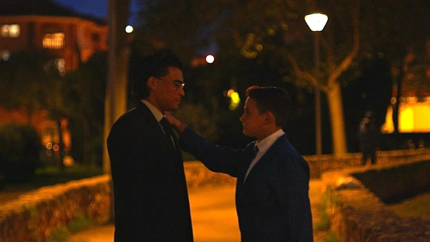 🎬 INTERPRETACI&Oacute;N FRENTE A C&Aacute;MARA
📍 GRABACI&Oacute;N DE ESCENAS EN EXTERIOR

Entrenamiento actoral para audiovisual rodando escenas fuera de sala, trabajando con luz natural, espacio real y v&iacute;nculo entre int&eacute;rpretes.

🎥 