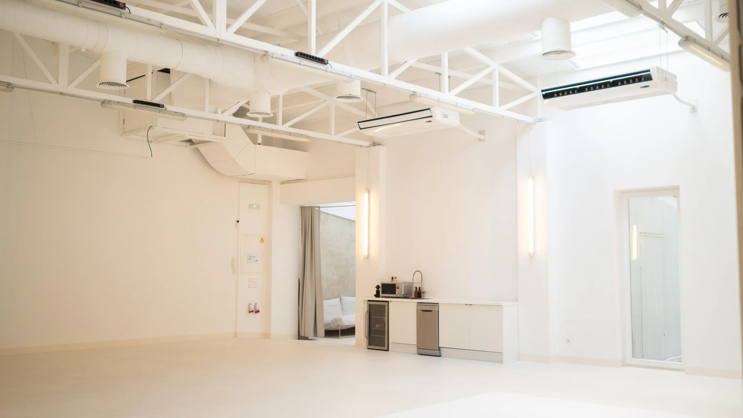 ESPACIO_NAVE_ESTUDIO_CALLE_ELFO 11_5.1.JPG