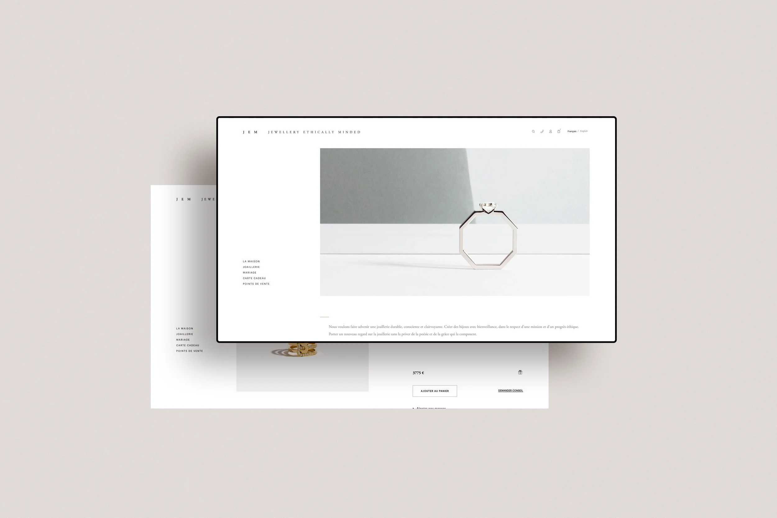 Capture d'écran d'une page internet présentant une bague en or avec un diamant, sur un fond blanc et gris, avec du texte en français décrivant la marque et ses valeurs.