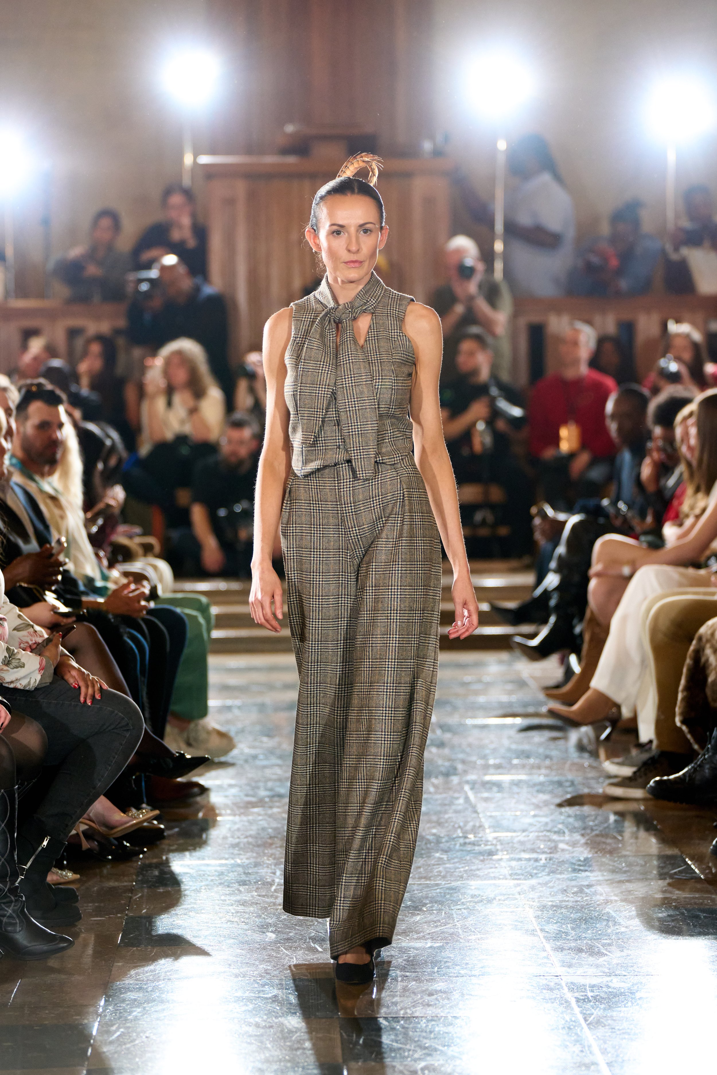 Look 2 ~ Cravat Tweed Waistcoat & Matchback Wide Leg Trouser
Photographer ~ @speckoflife