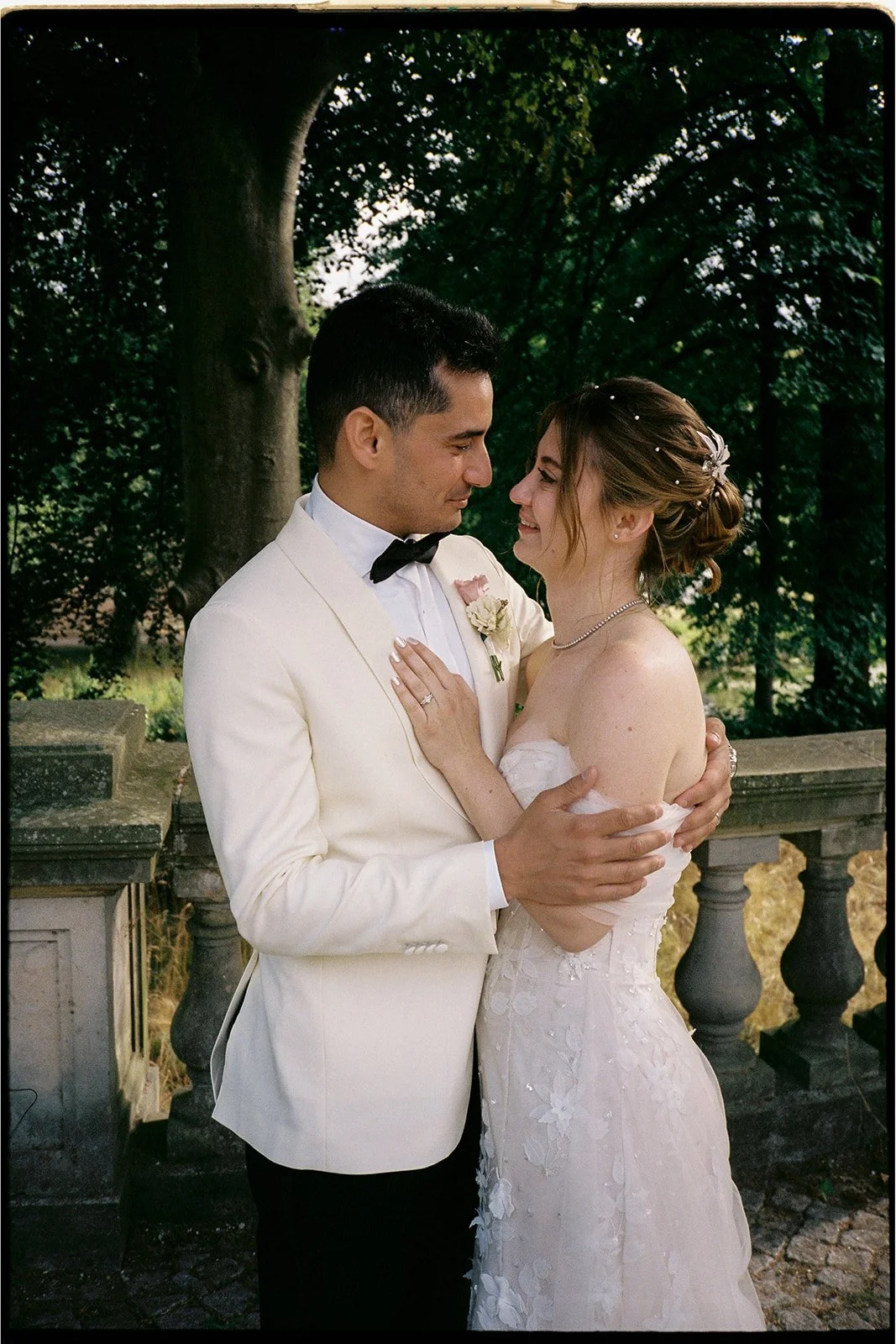 MalouVonBaumhauer - Wedding G_F Analog-59.jpg